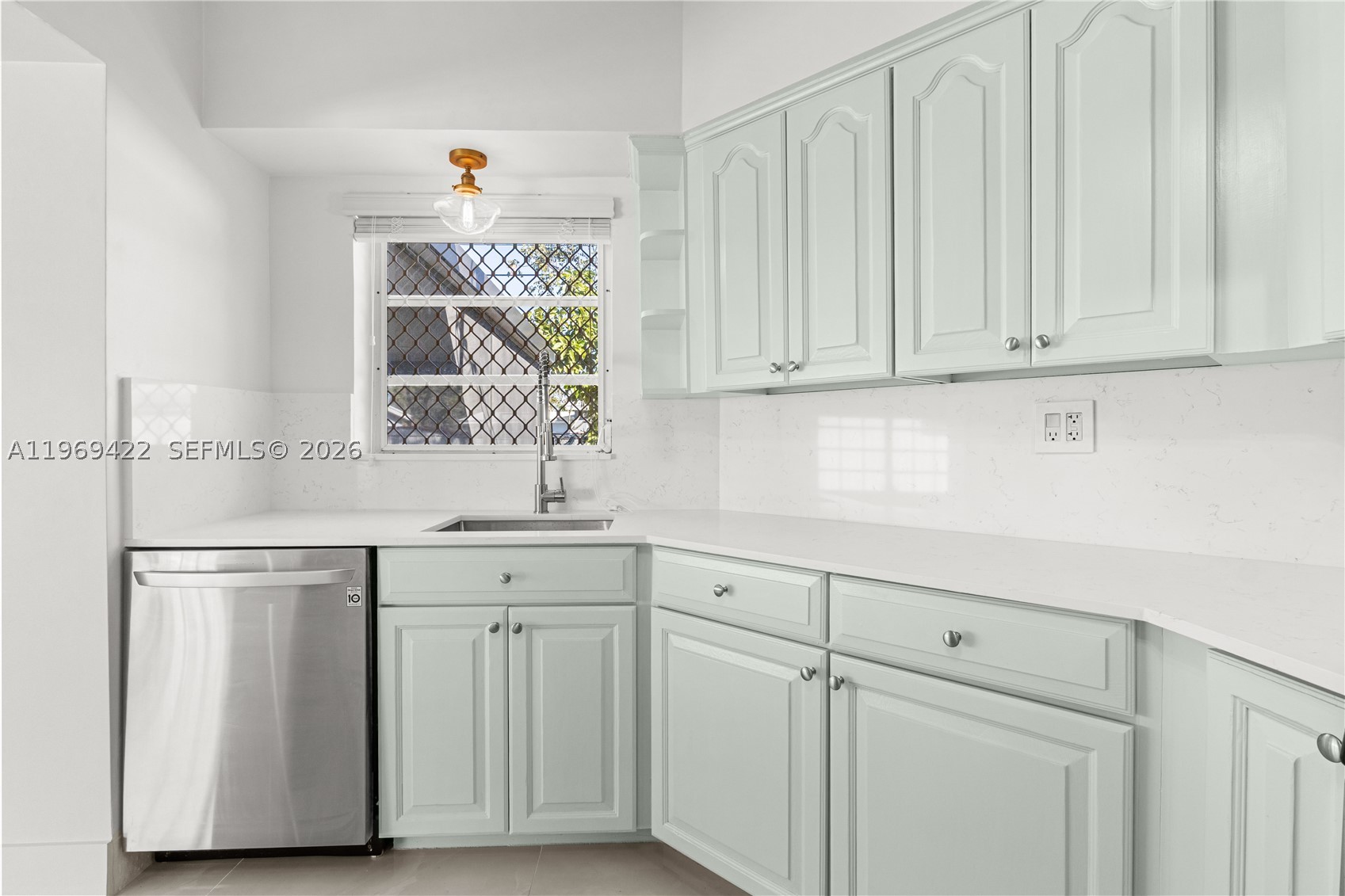 9241 Marine Dr Property Photo 18