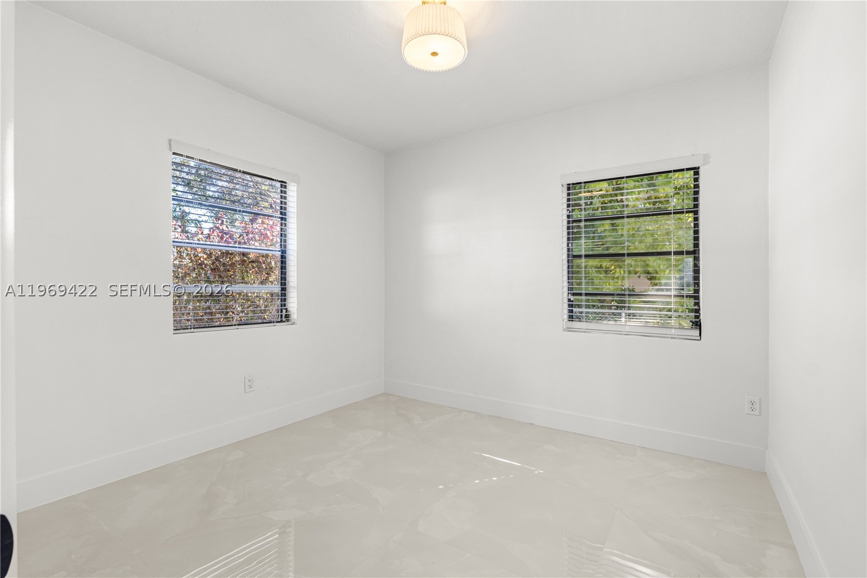 9241 Marine Dr Property Photo 21