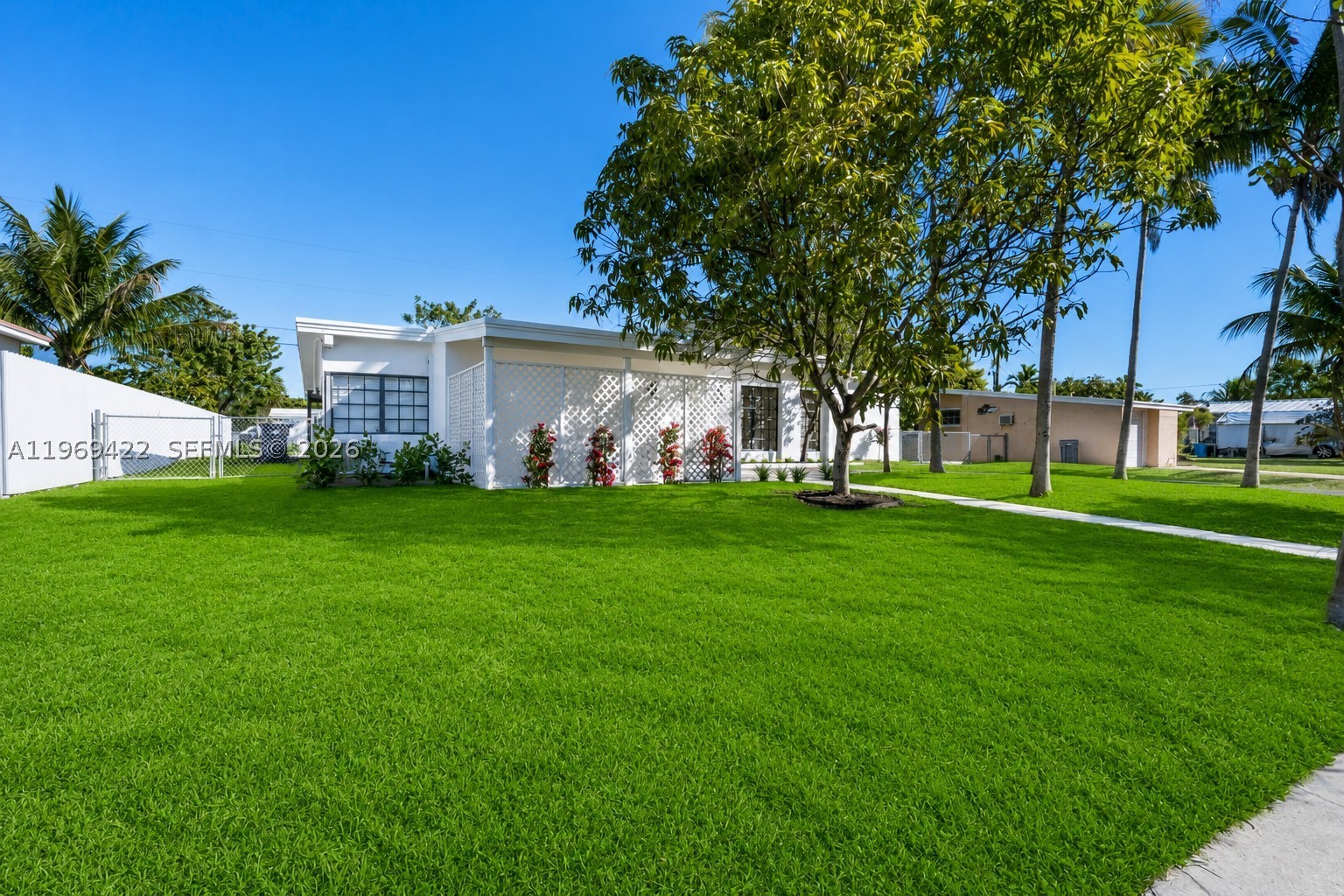 9241 Marine Dr Property Photo 31