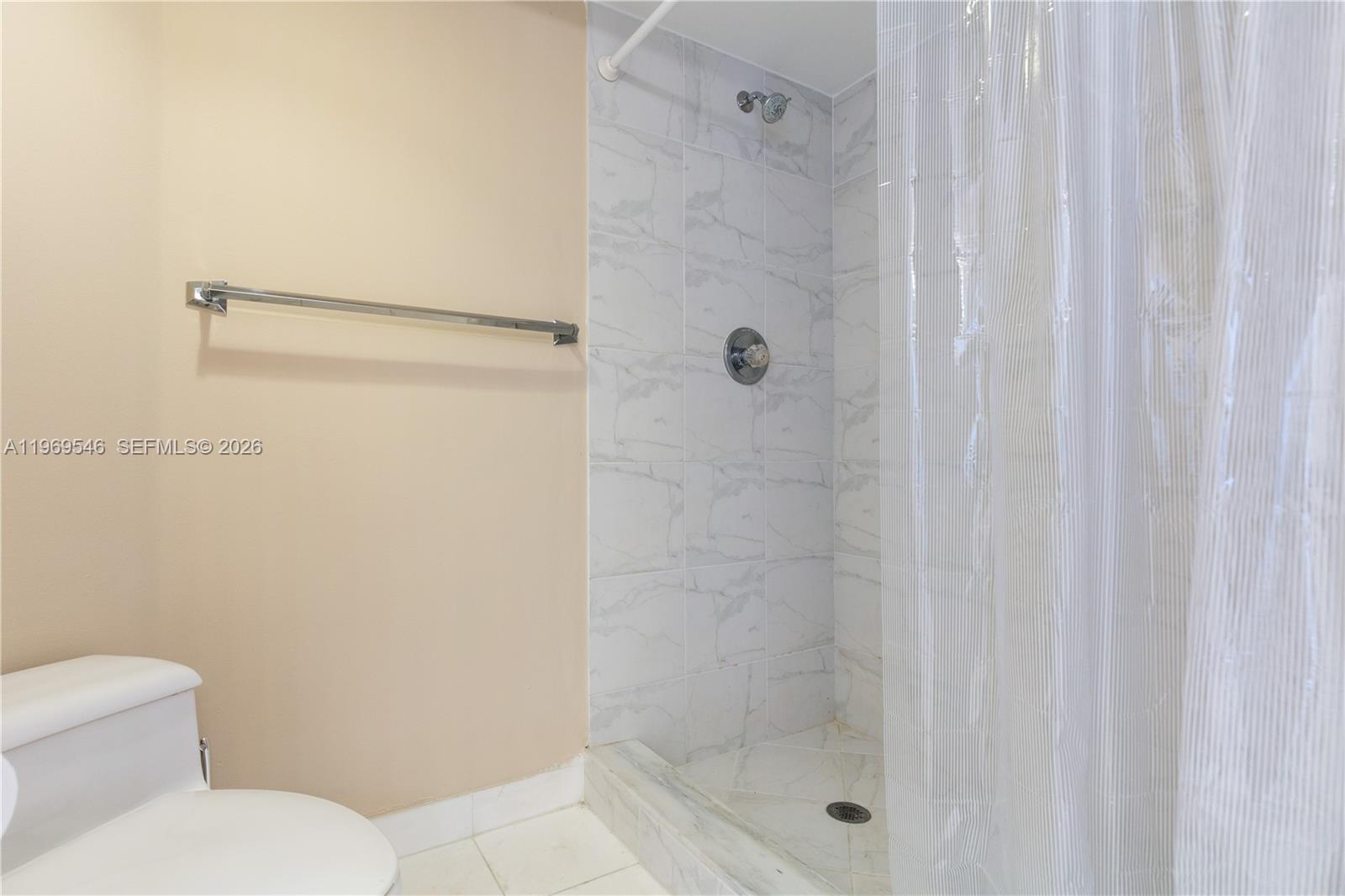 3500 Mystic Pointe Dr 2603 Property Photo 25