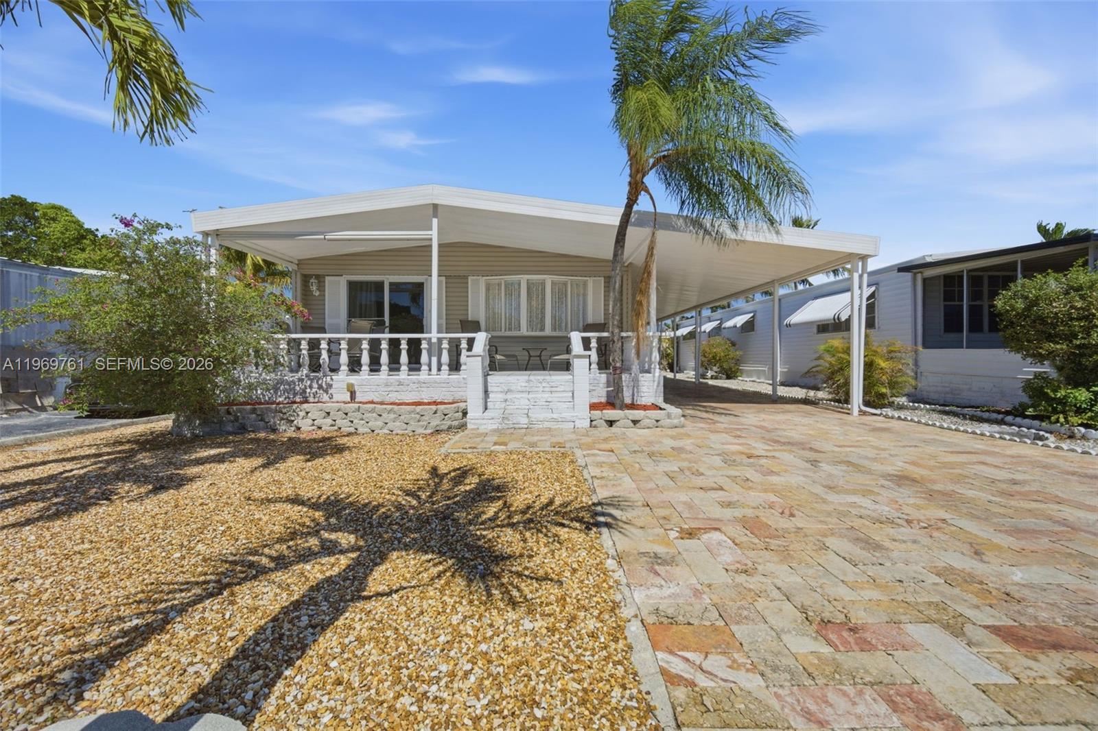 2605 E Marina Dr Property Photo 1