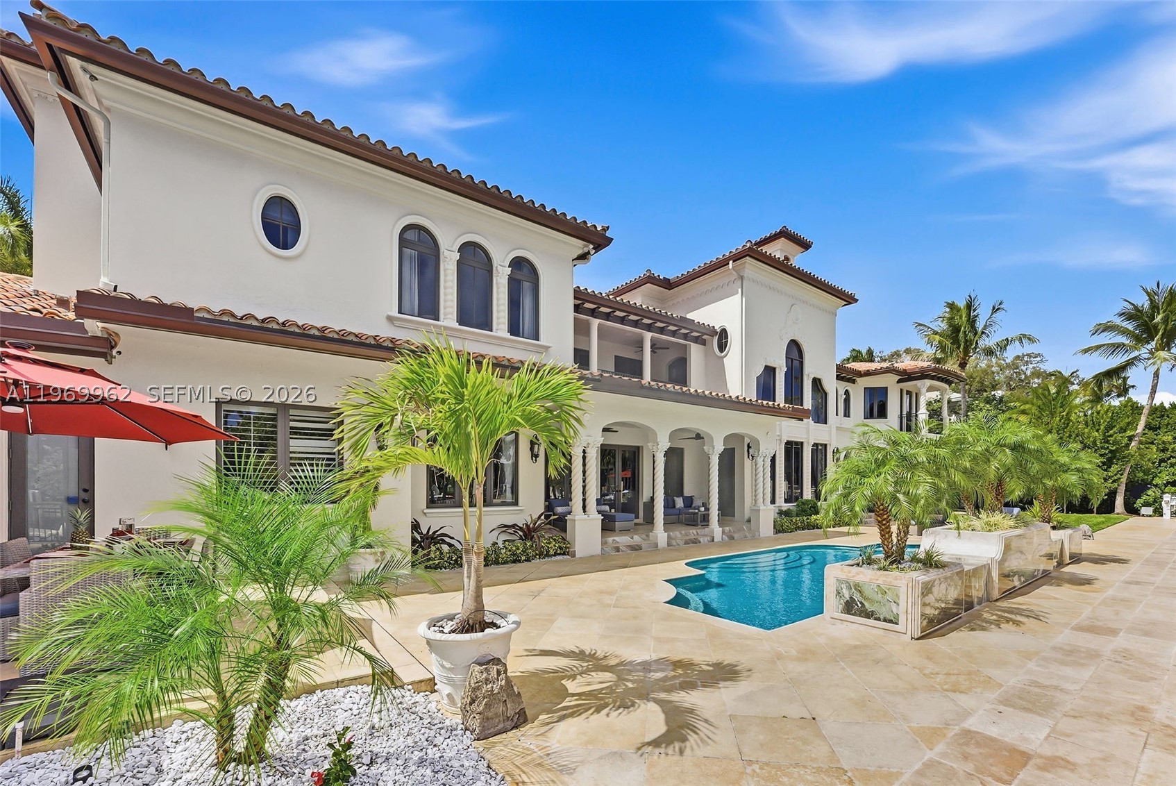 628 Coral Way Property Photo 13