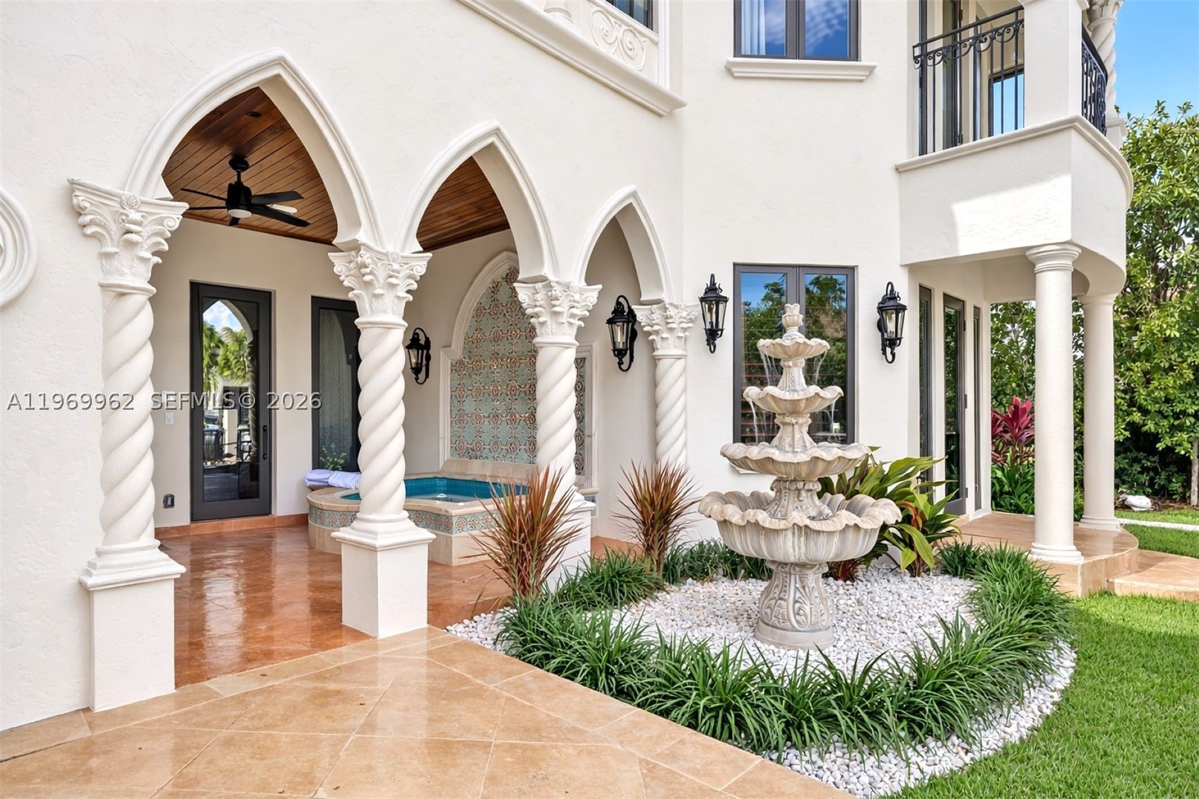 628 Coral Way Property Photo 15