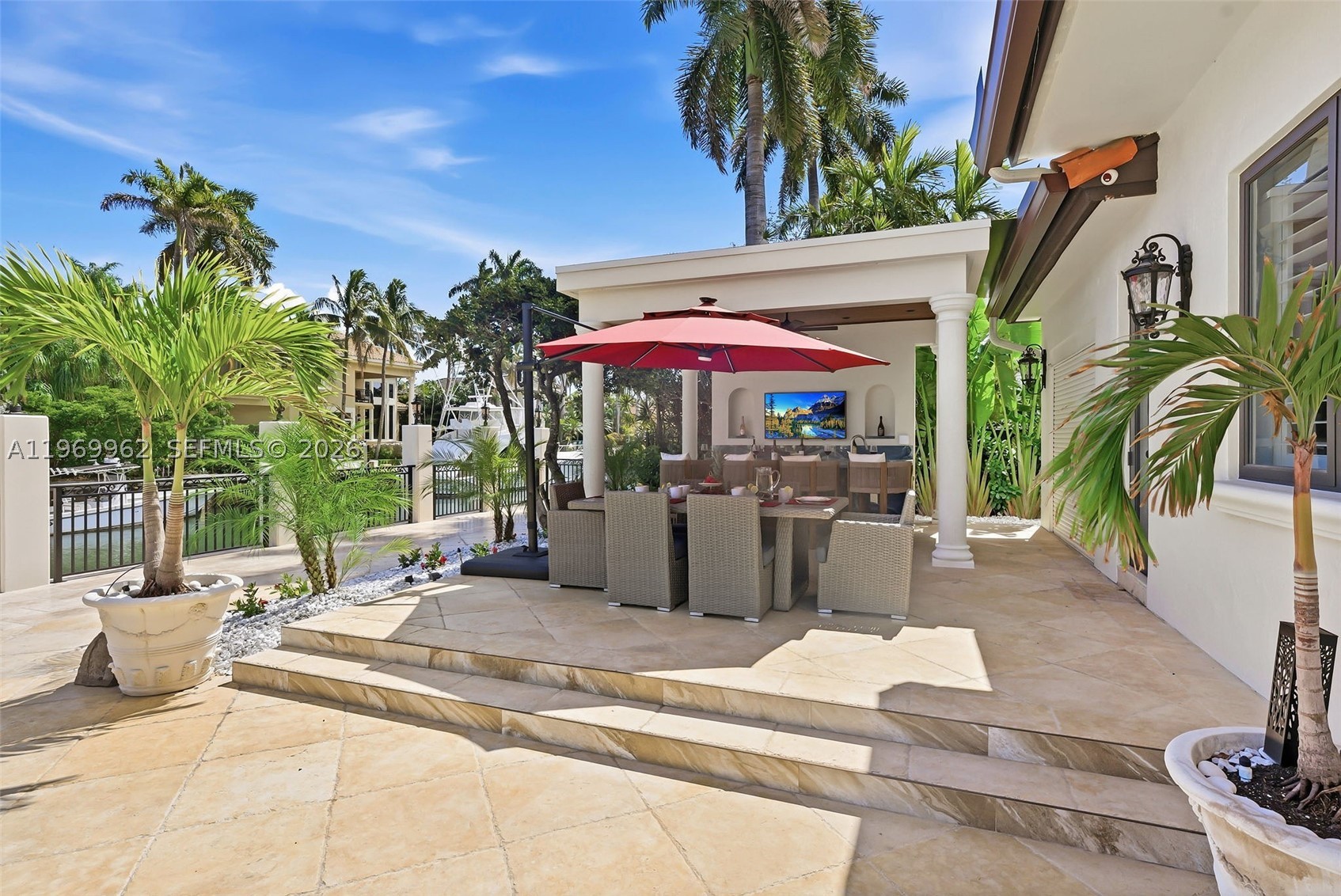 628 Coral Way Property Photo 20