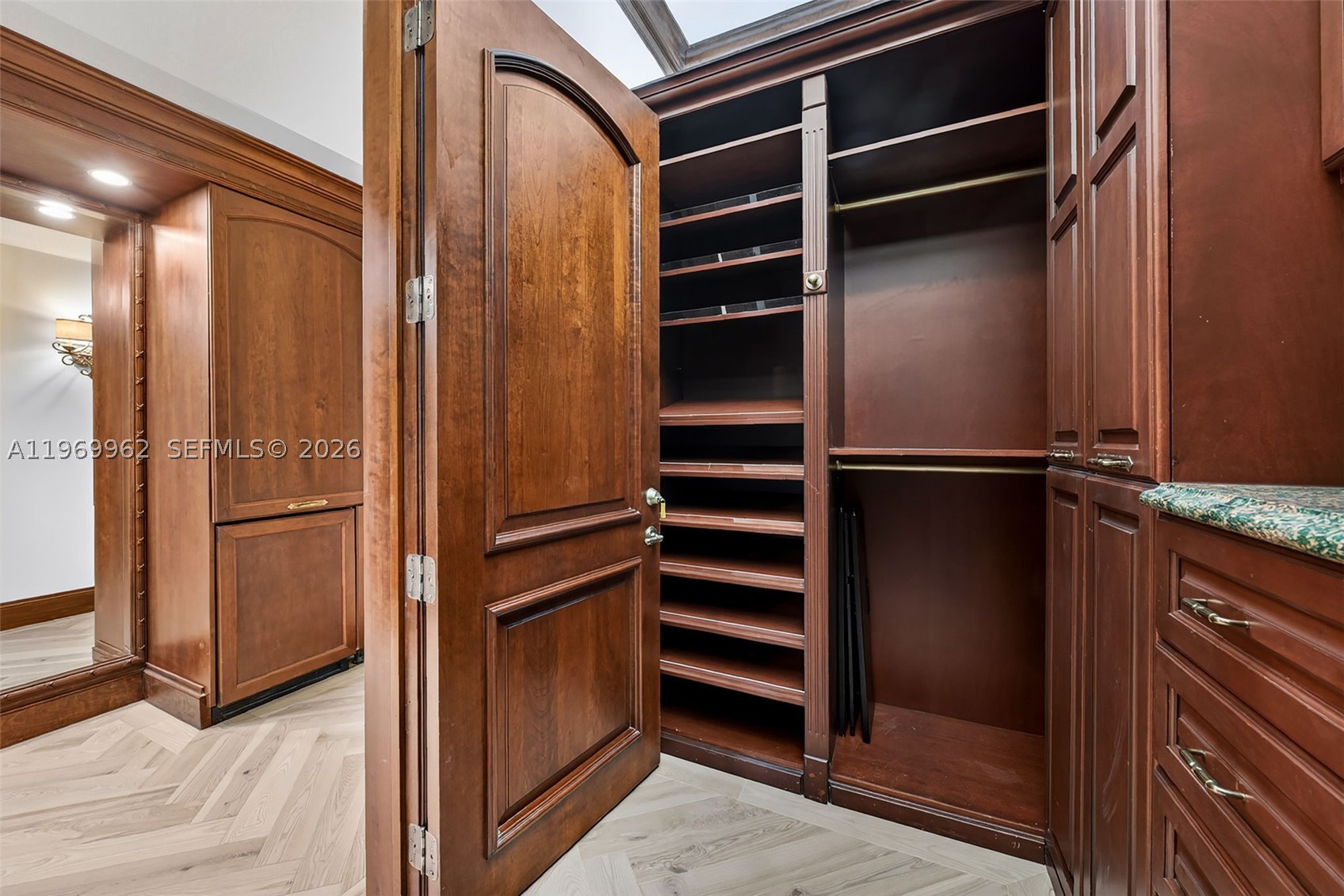 628 Coral Way Property Photo 44