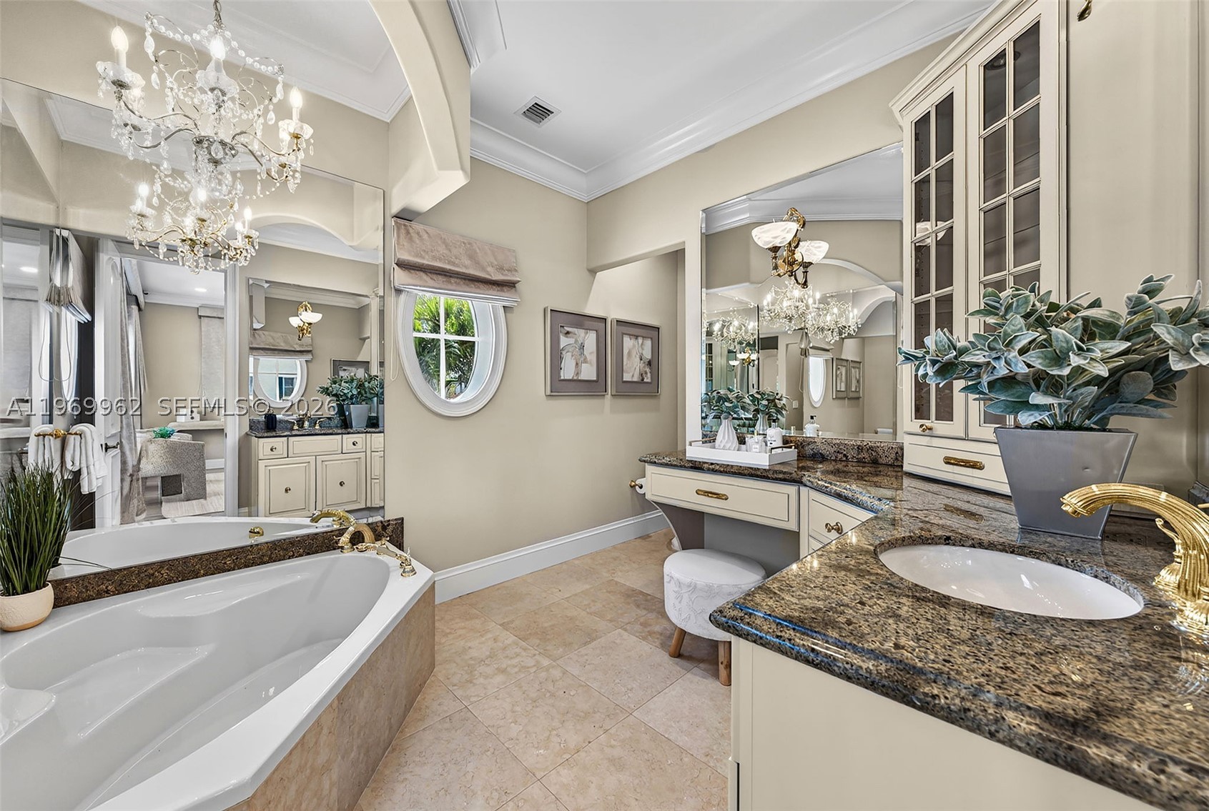628 Coral Way Property Photo 64