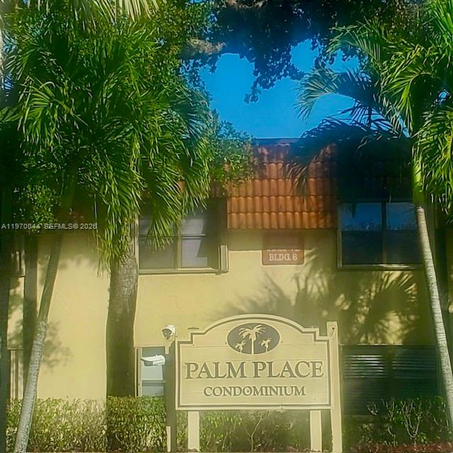 10076 NW 6th St 201