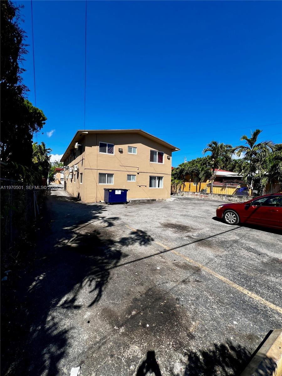 1836 Sw 6th St Property Photo 17