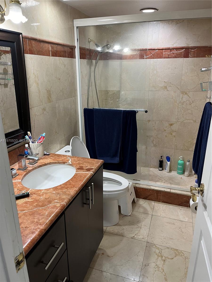 520 Brickell Key Dr A610 Property Photo 6
