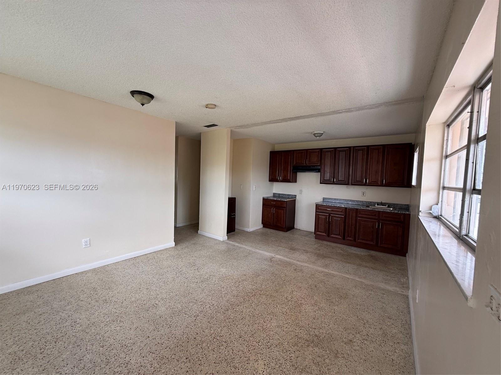A11970623 Property Photo 2