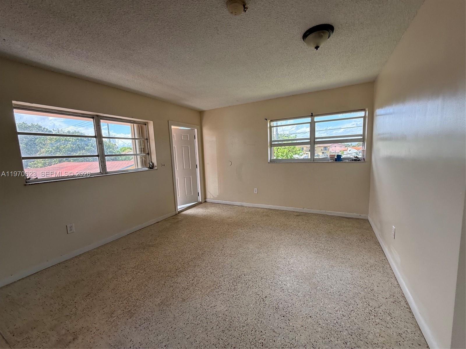 A11970623 Property Photo 5