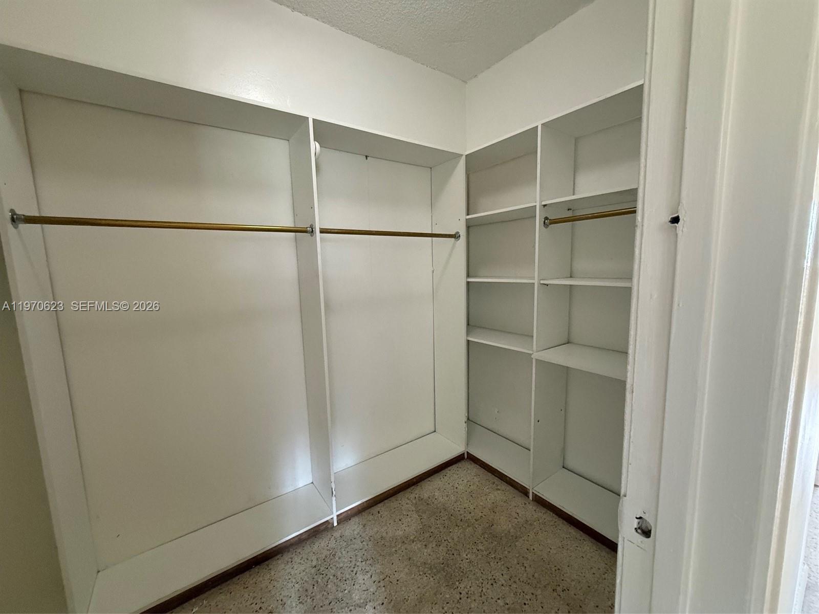 A11970623 Property Photo 8
