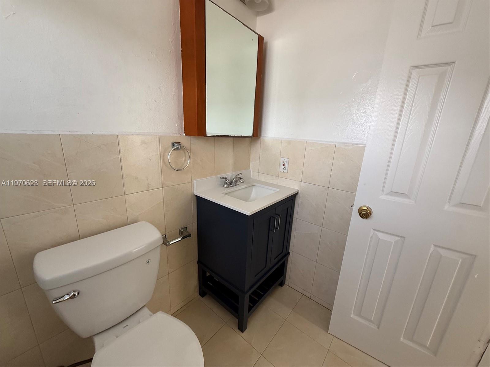 A11970623 Property Photo 10