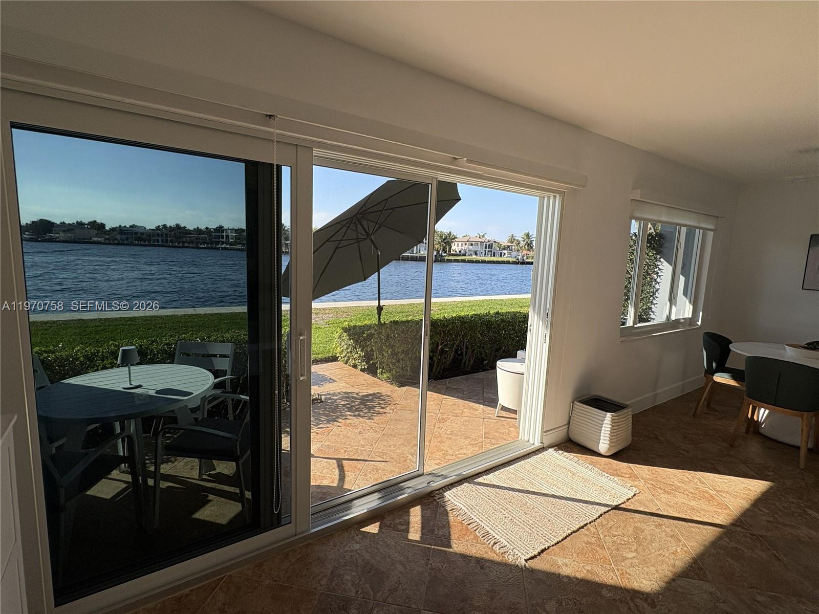 1201 S Riverside Dr 107 Property Photo 8
