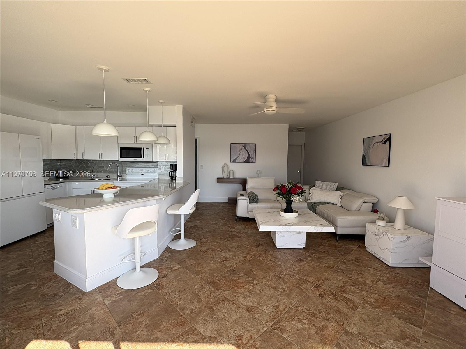 1201 S Riverside Dr 107 Property Photo 12