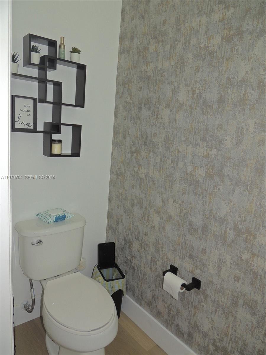 11301 Nw 88th Ter Property Photo 12