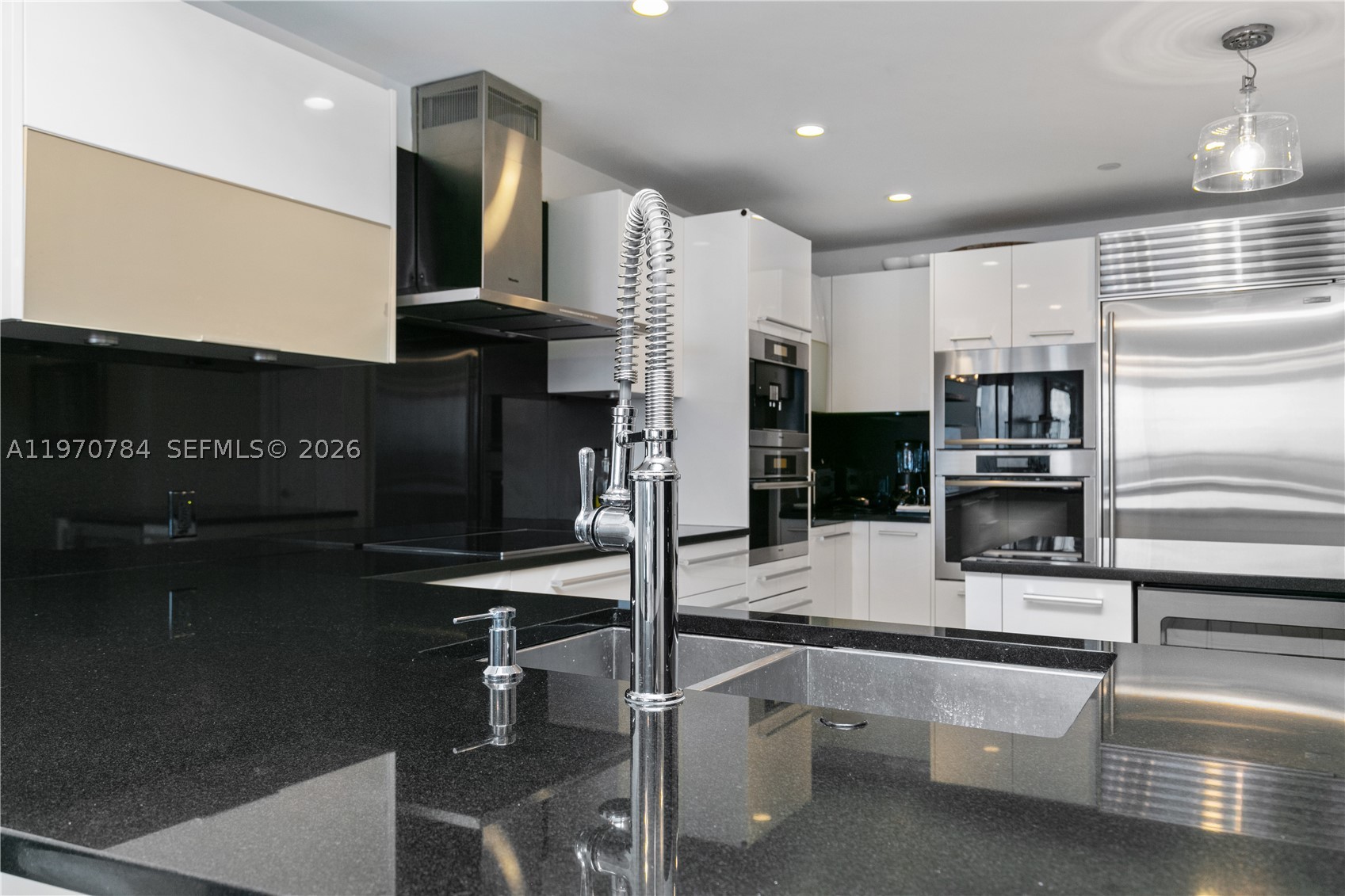 17121 Collins Ave 2905 Property Photo 18