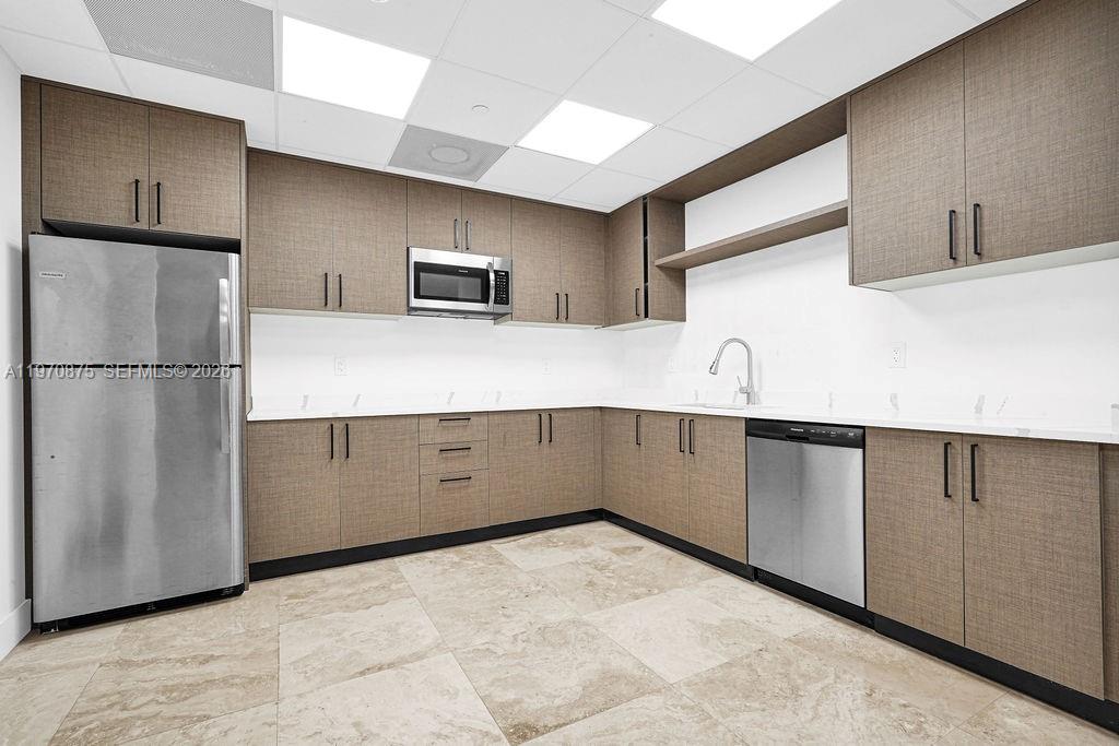 1110 Brickell Ave 310a Property Photo 64
