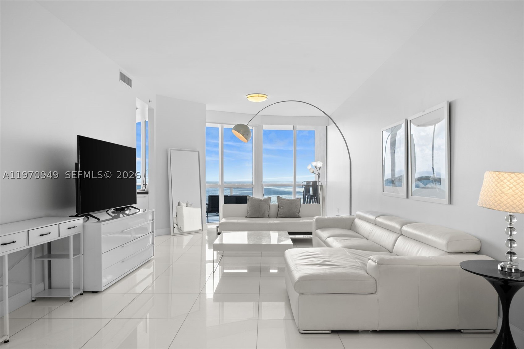 18201 Collins Ave 4709