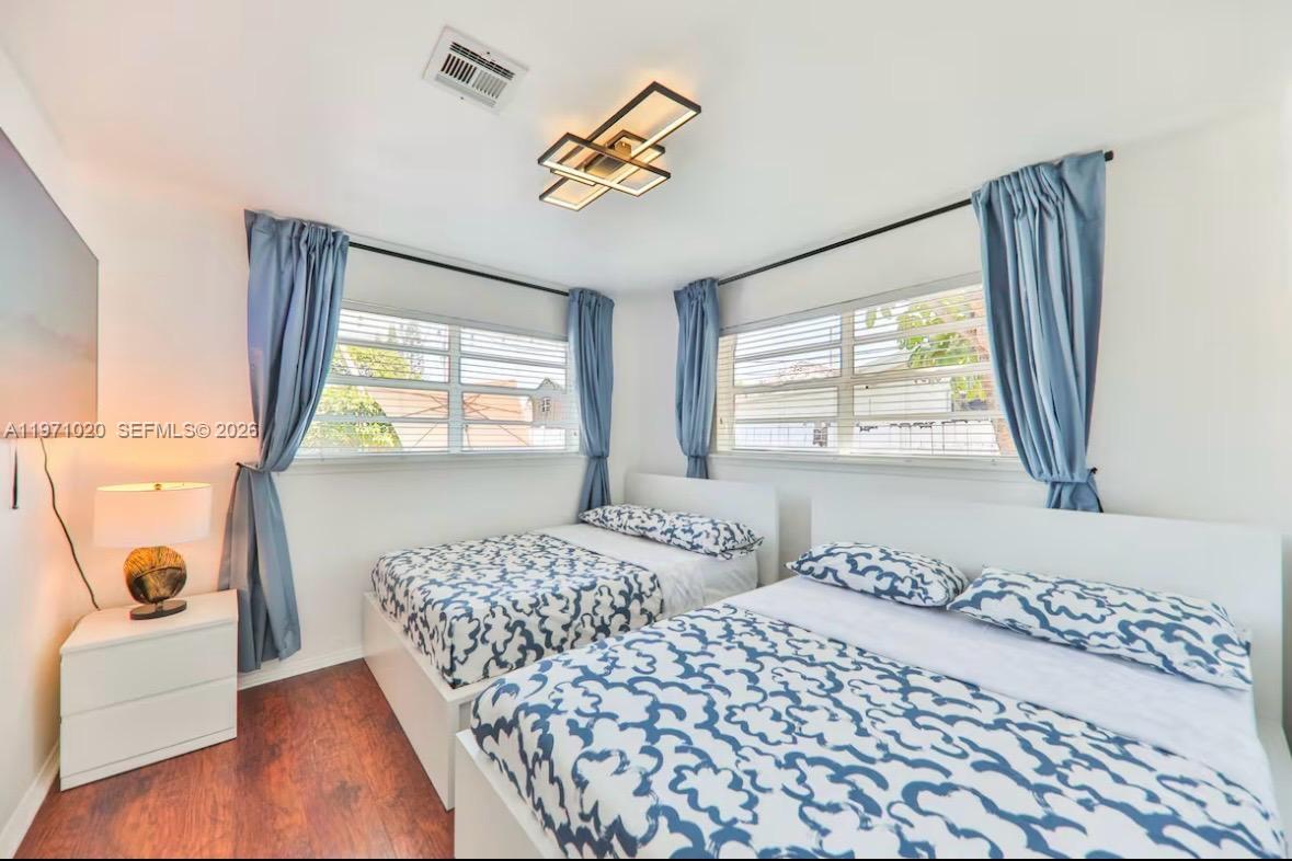 A11971020 Property Photo 25