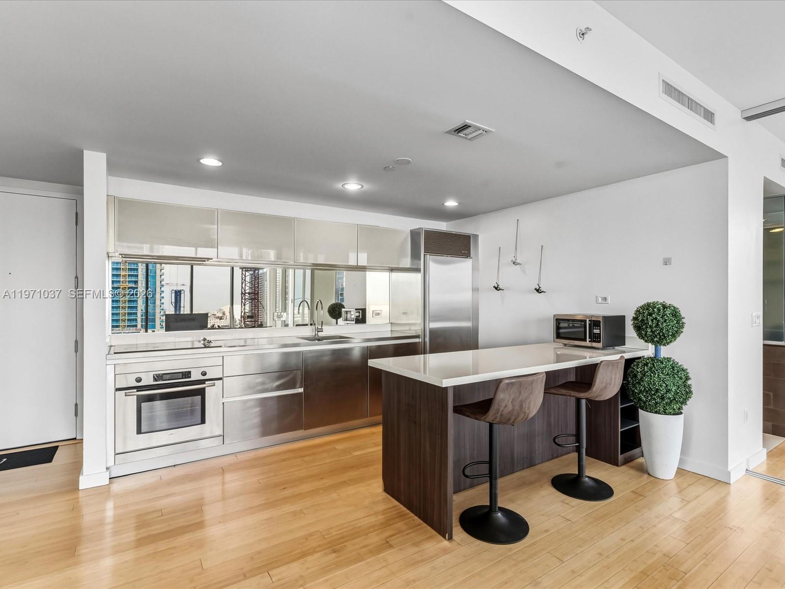 1040 Biscayne Blvd 1107 Property Photo 5