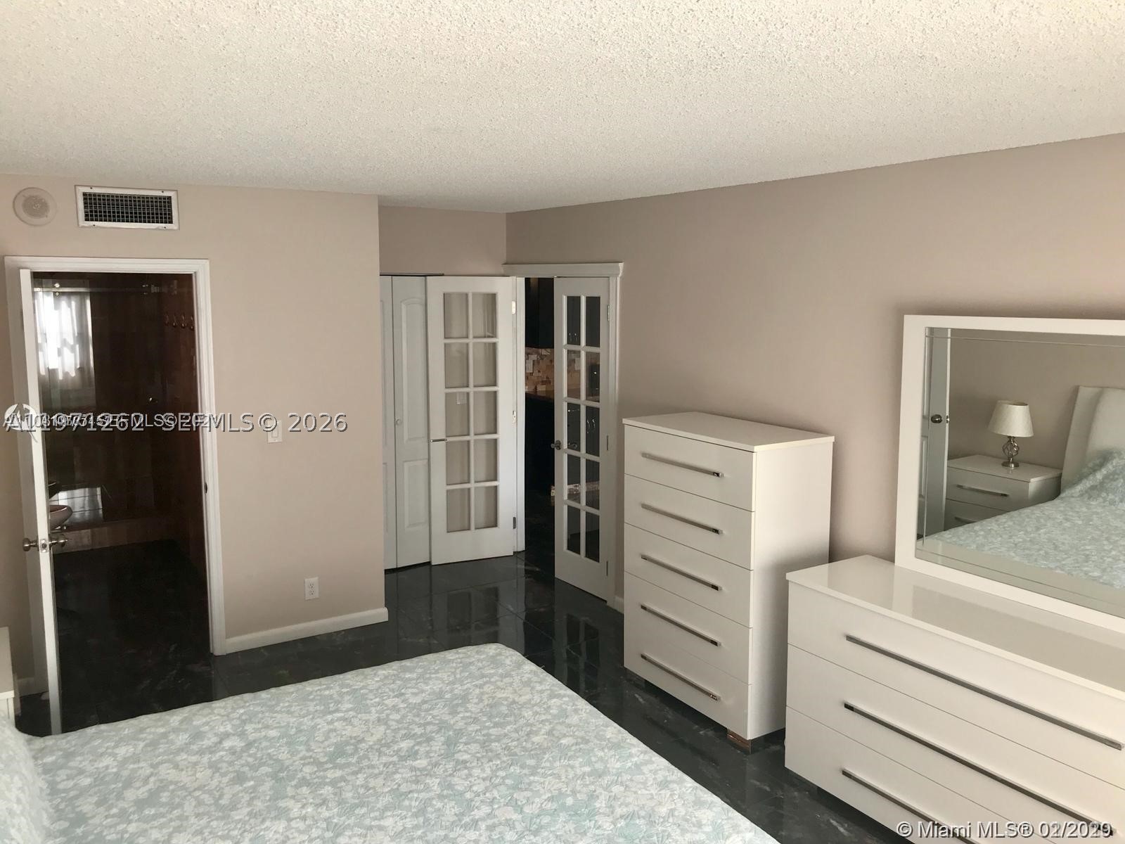 600 Se Three Islands Blvd 1018 Property Photo 6