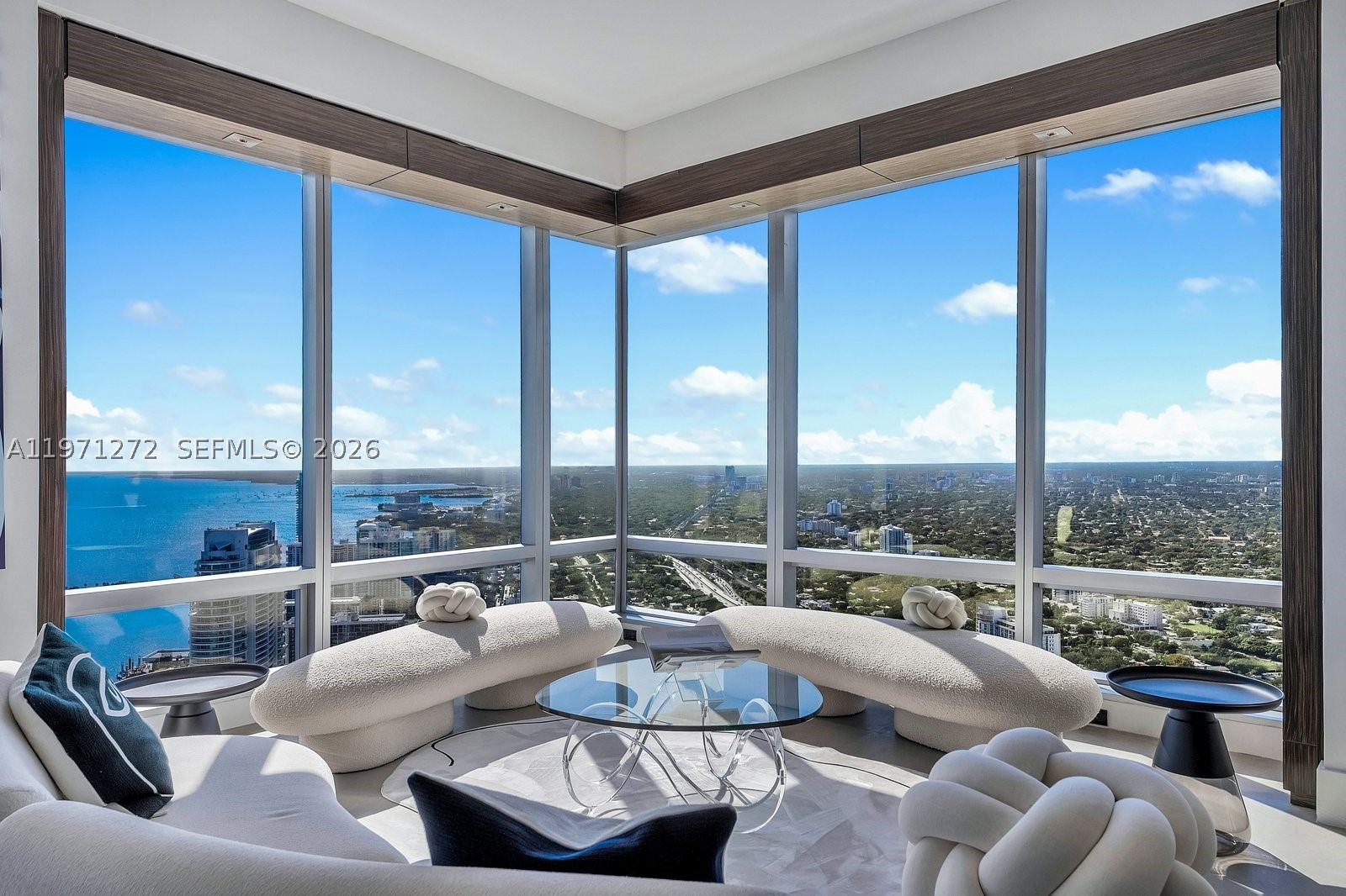 1425 Brickell Ave 60AB Property Photo 1