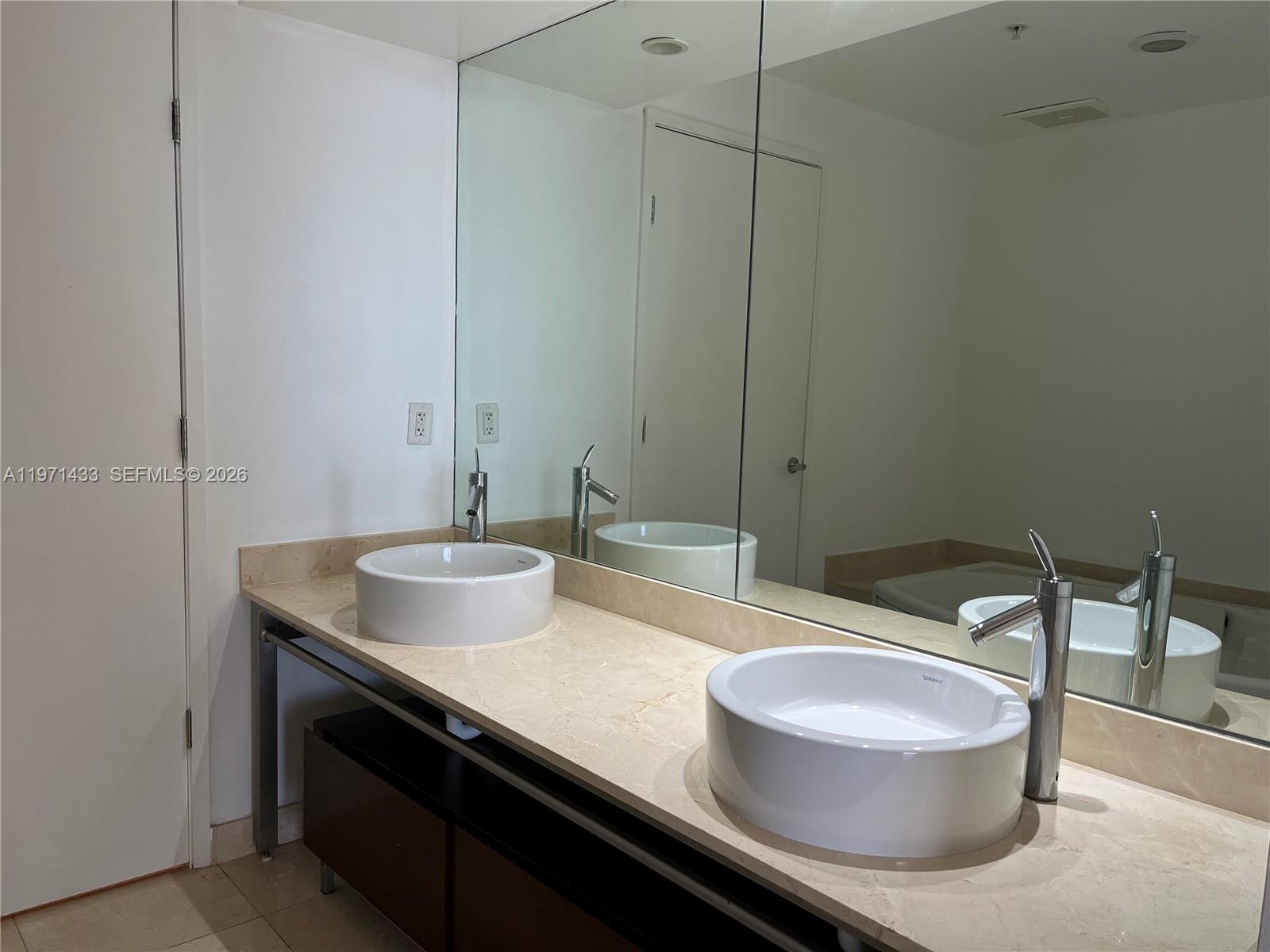 16275 Collins Ave 2603 Property Photo 12