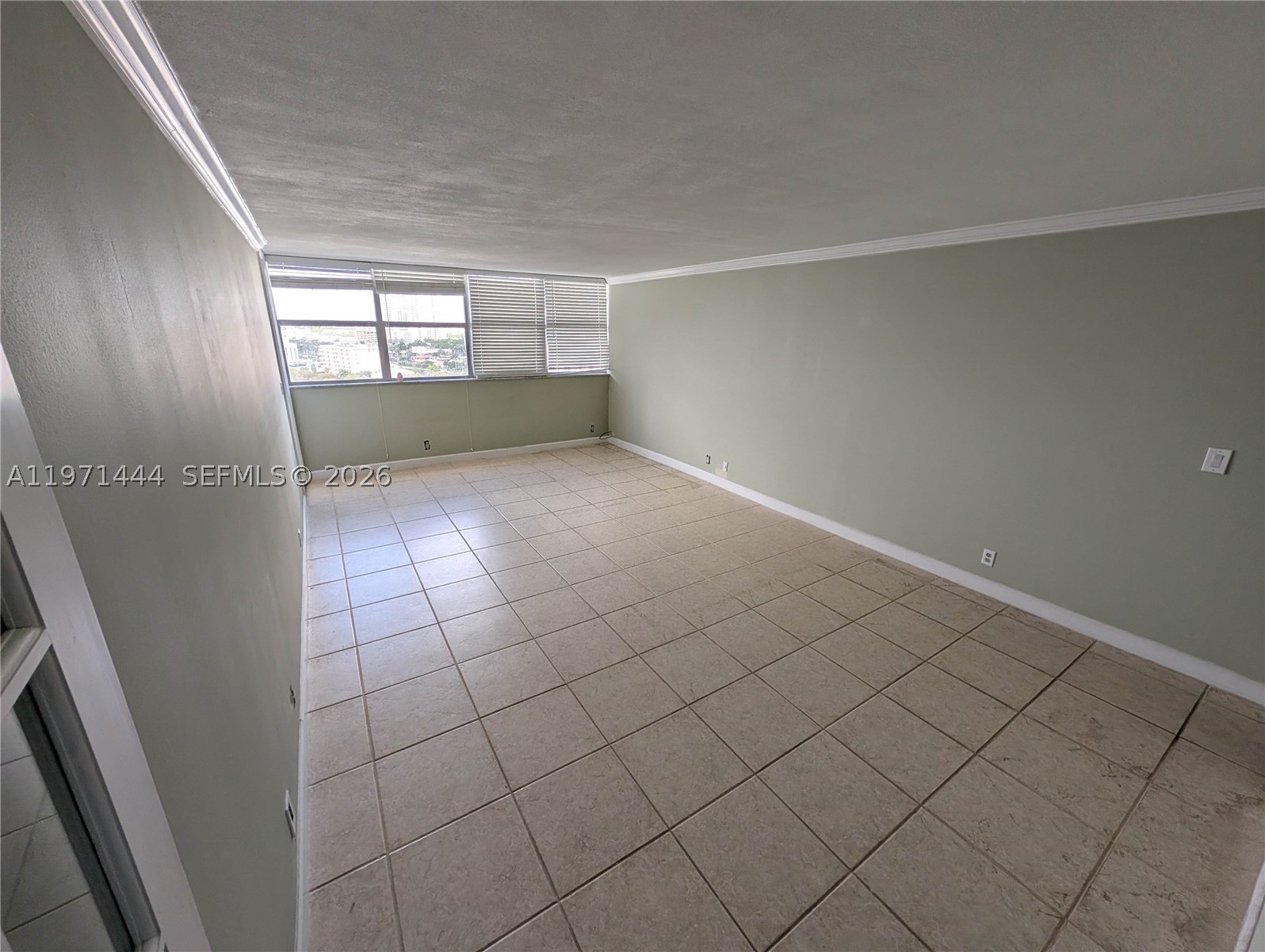 100 Golden Isles Dr Ph9 Property Photo 17
