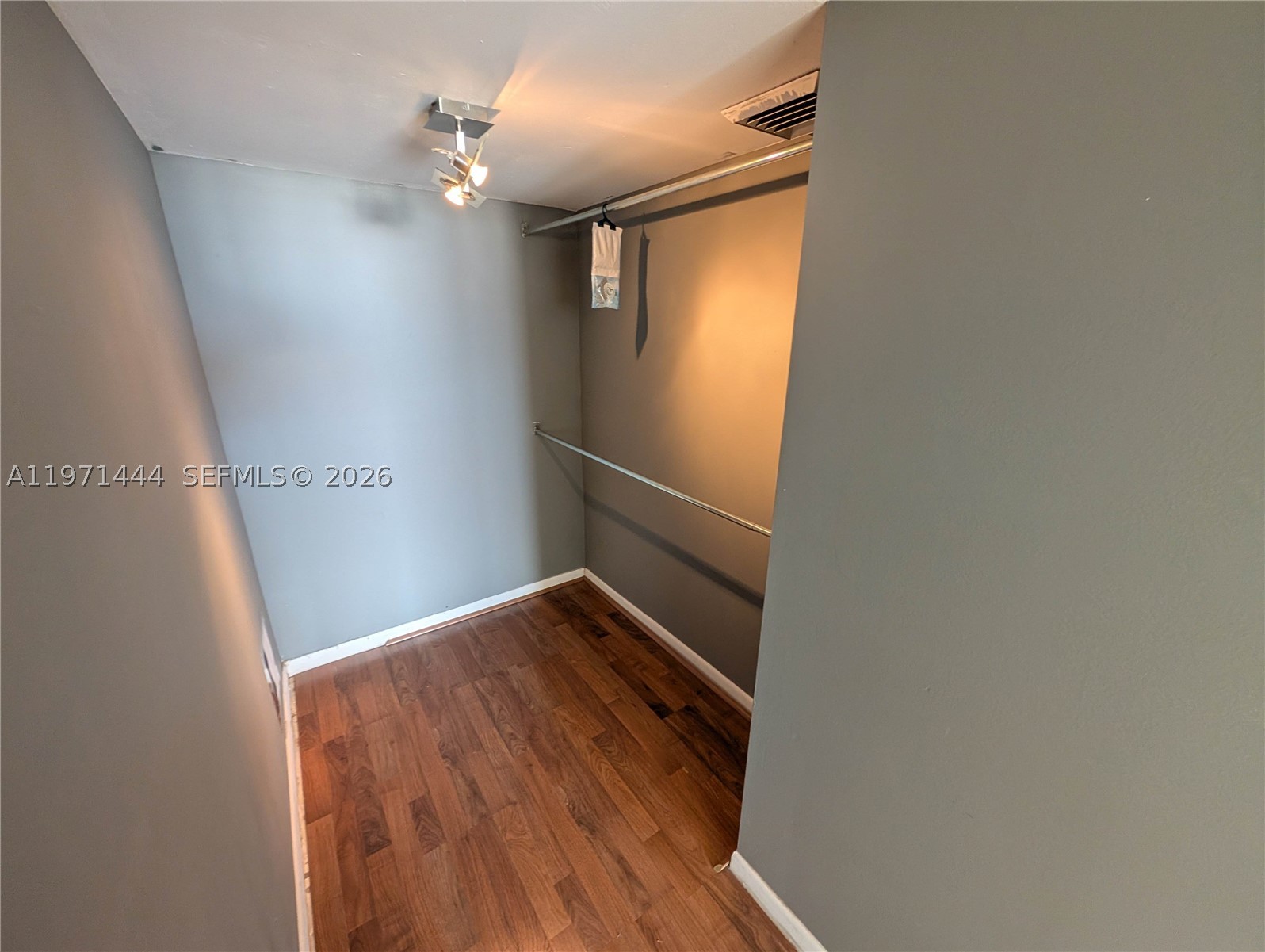 100 Golden Isles Dr Ph9 Property Photo 23