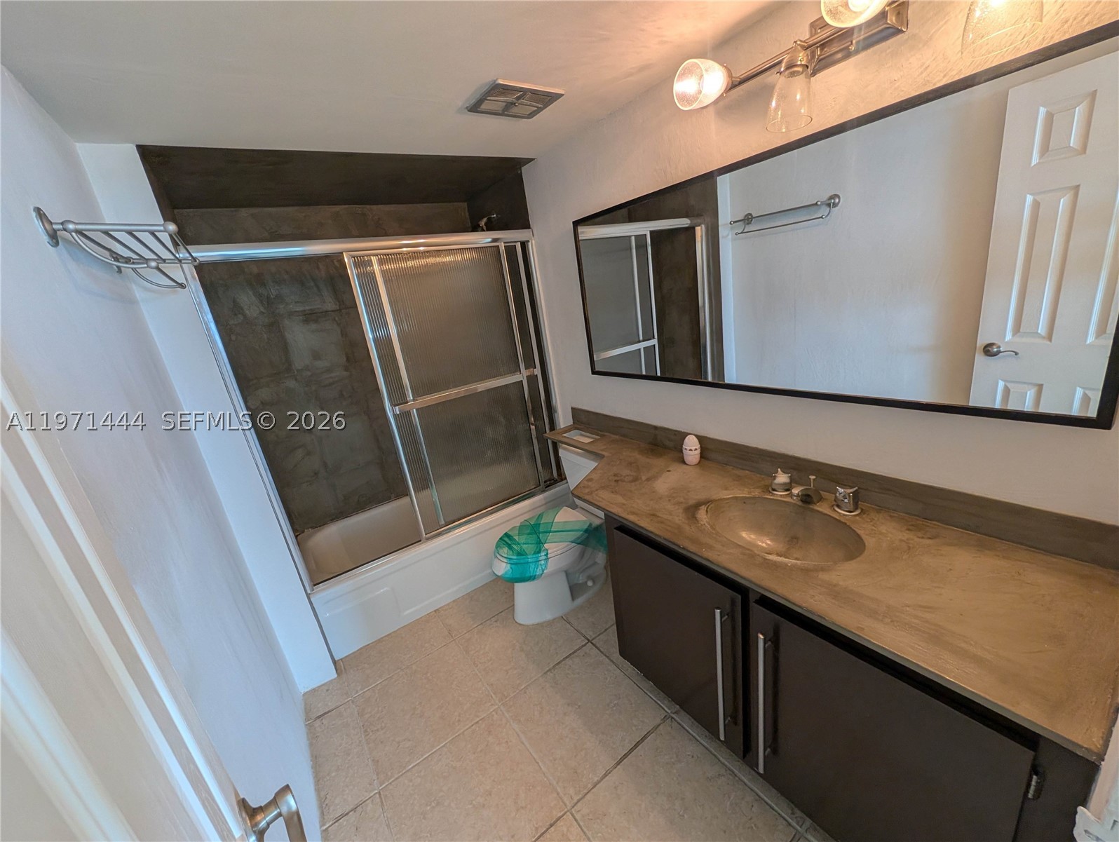 100 Golden Isles Dr Ph9 Property Photo 25