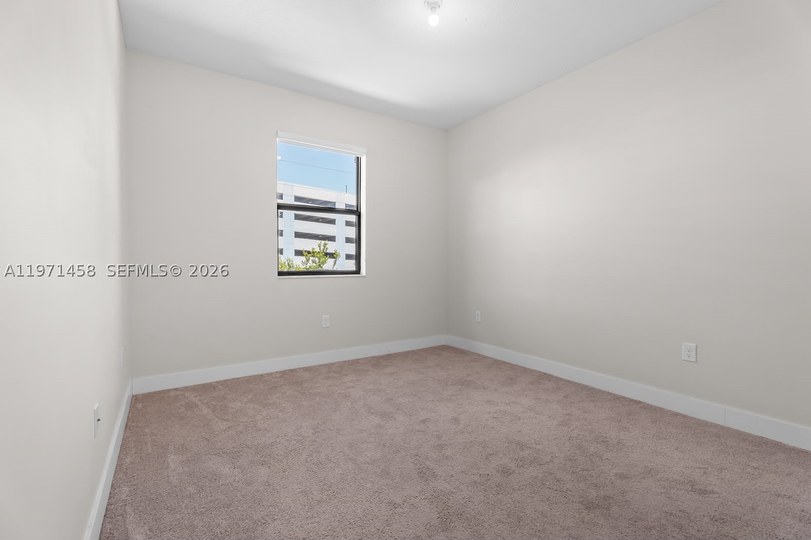 8058 Nw 105th Ct Property Photo 12