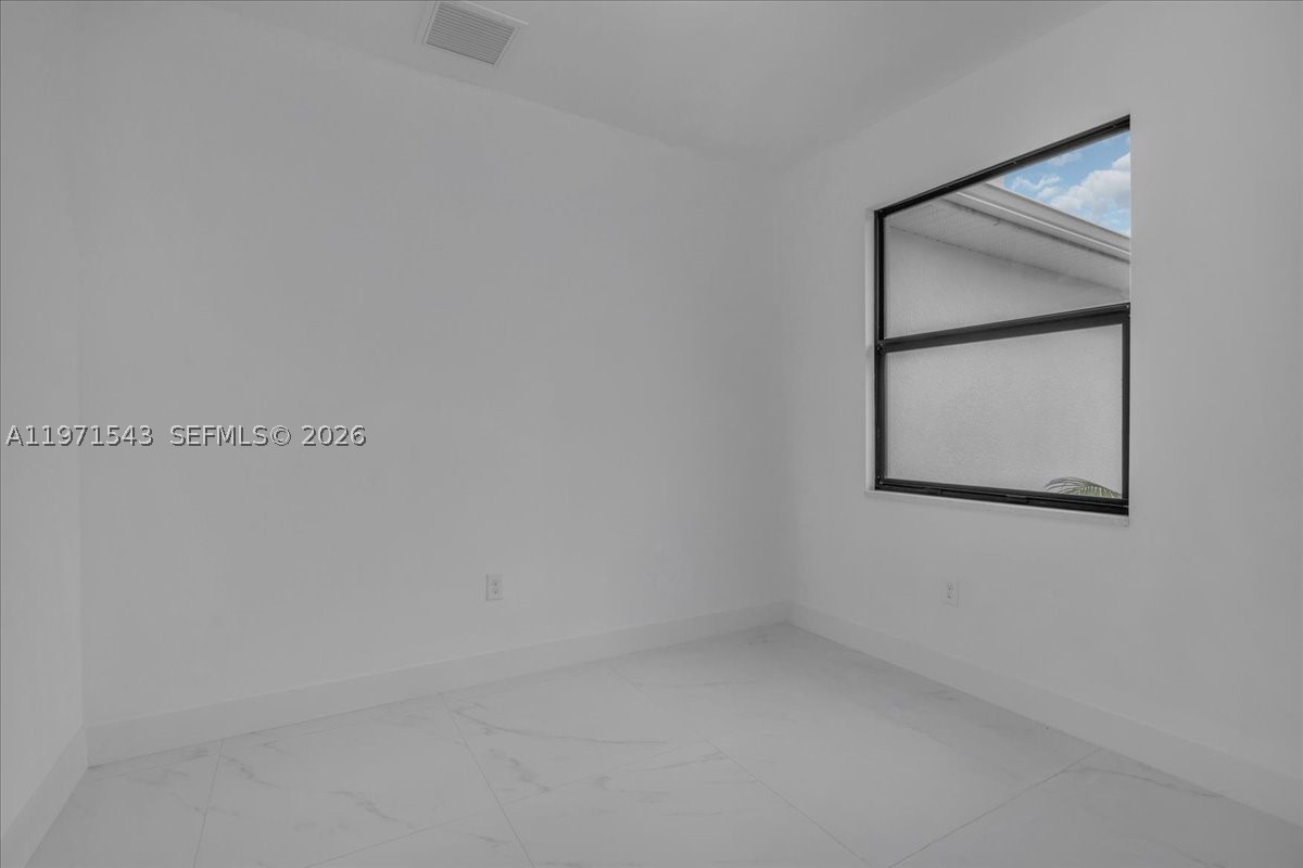 1201 Johns Ave Property Photo 12