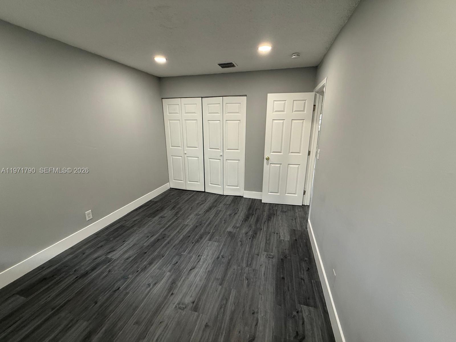 2700 N 34th Ave I Property Photo 18