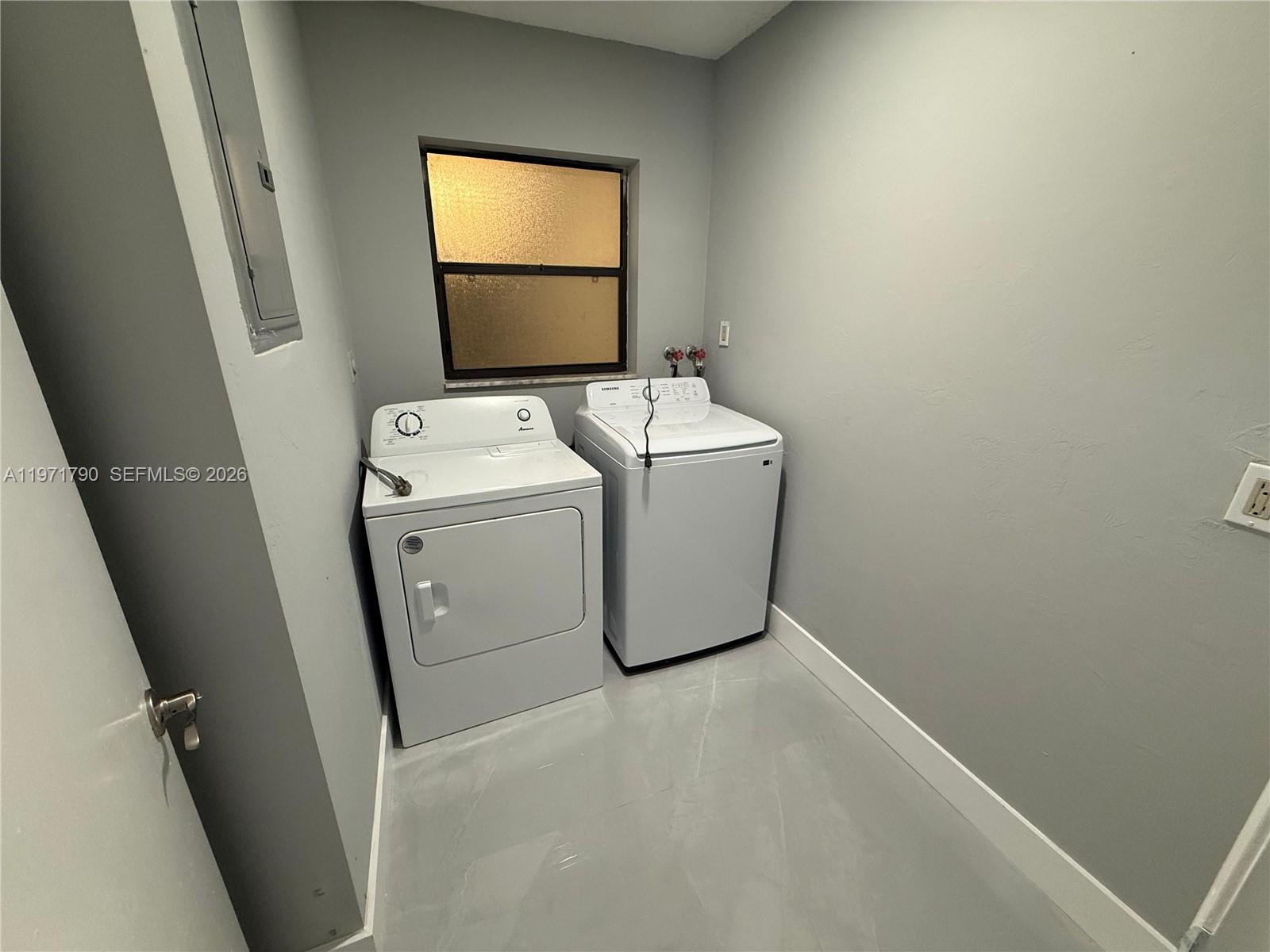 2700 N 34th Ave I Property Photo 32