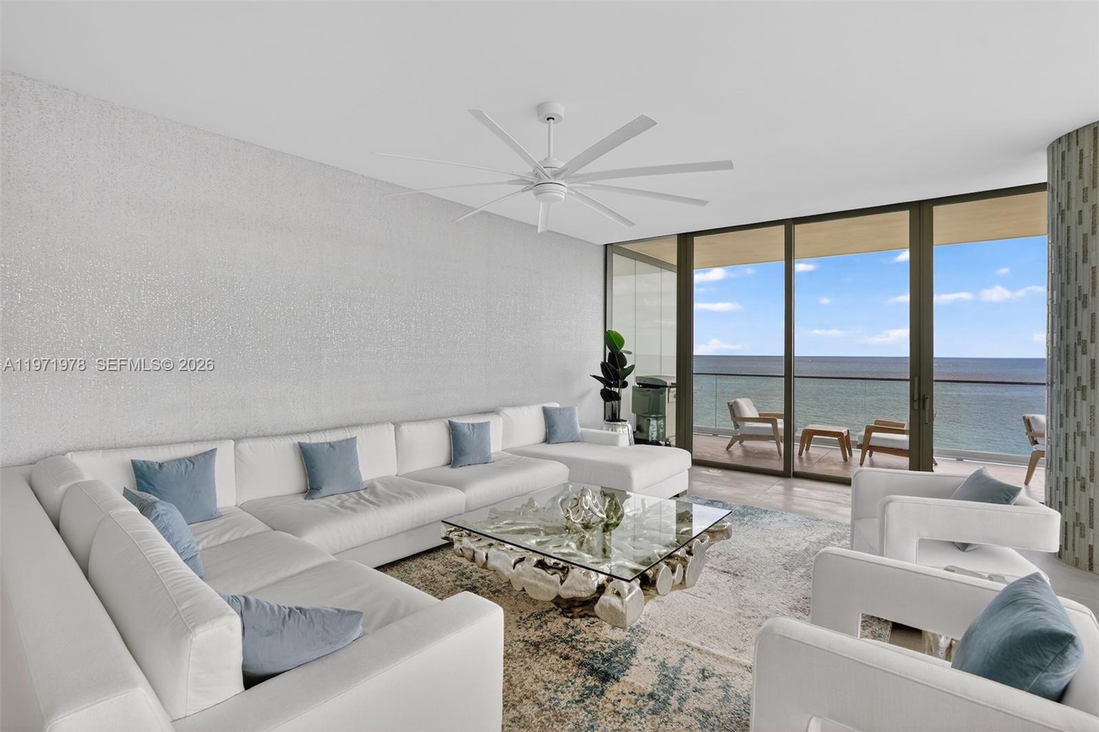 2000 S Ocean Dr 14b Property Photo 3