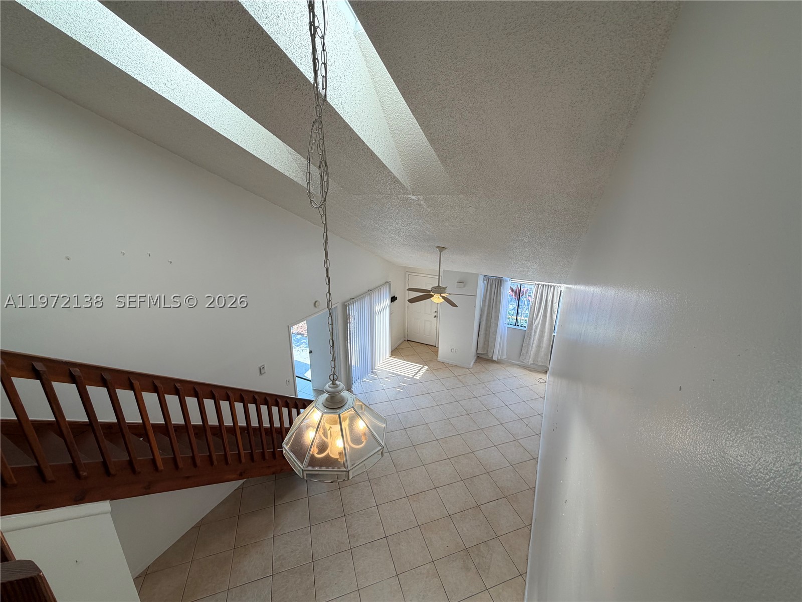 1818 Racquet Ct Property Photo 4