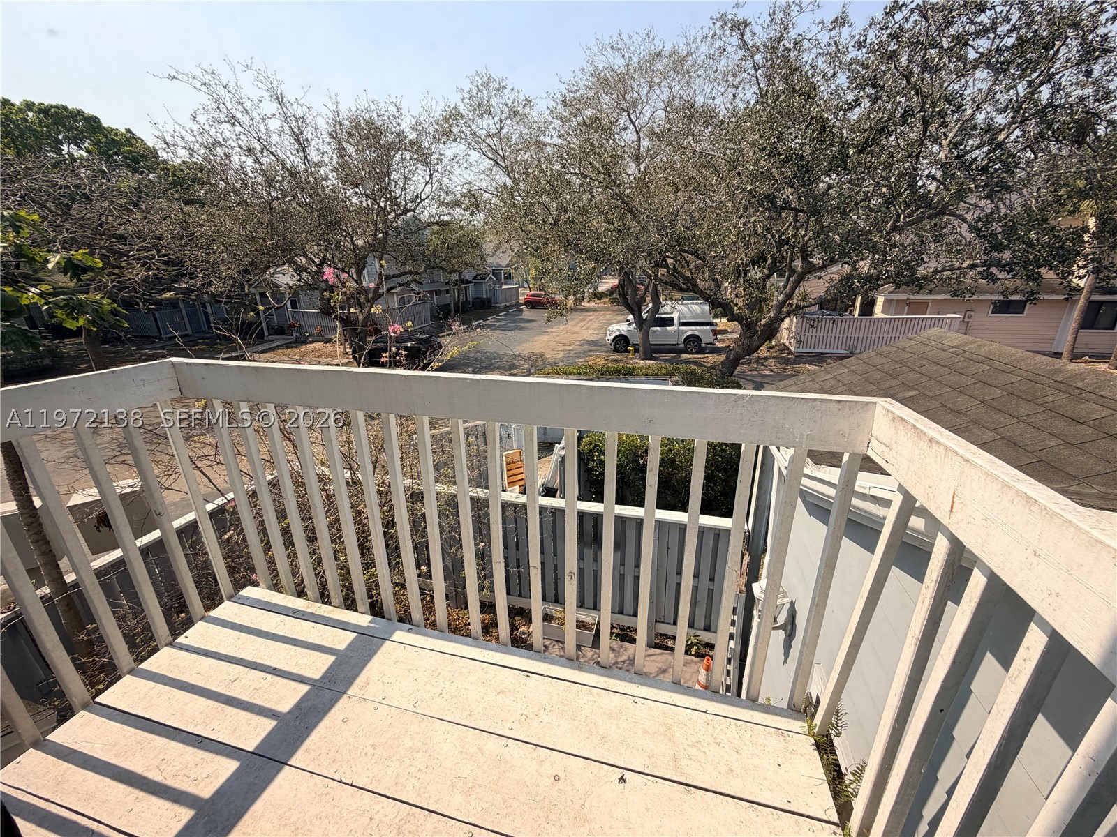 1818 Racquet Ct Property Photo 16