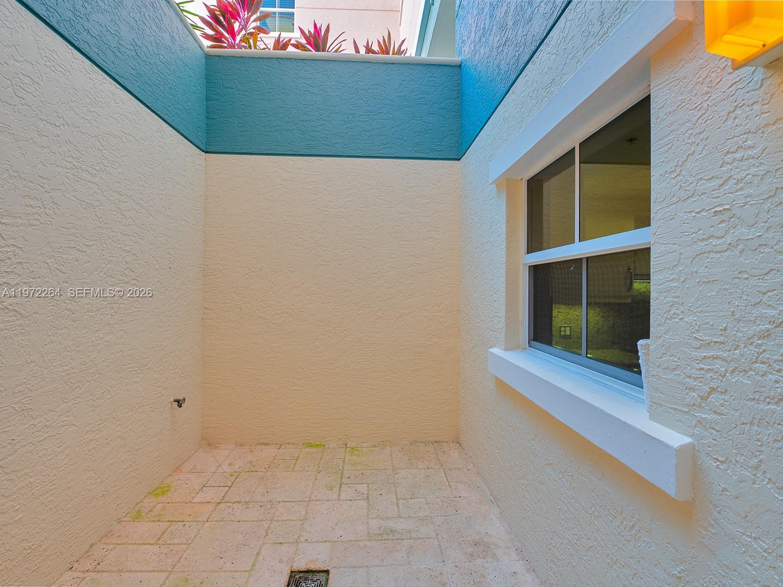 2051 Se 3rd St Th11 Property Photo 54