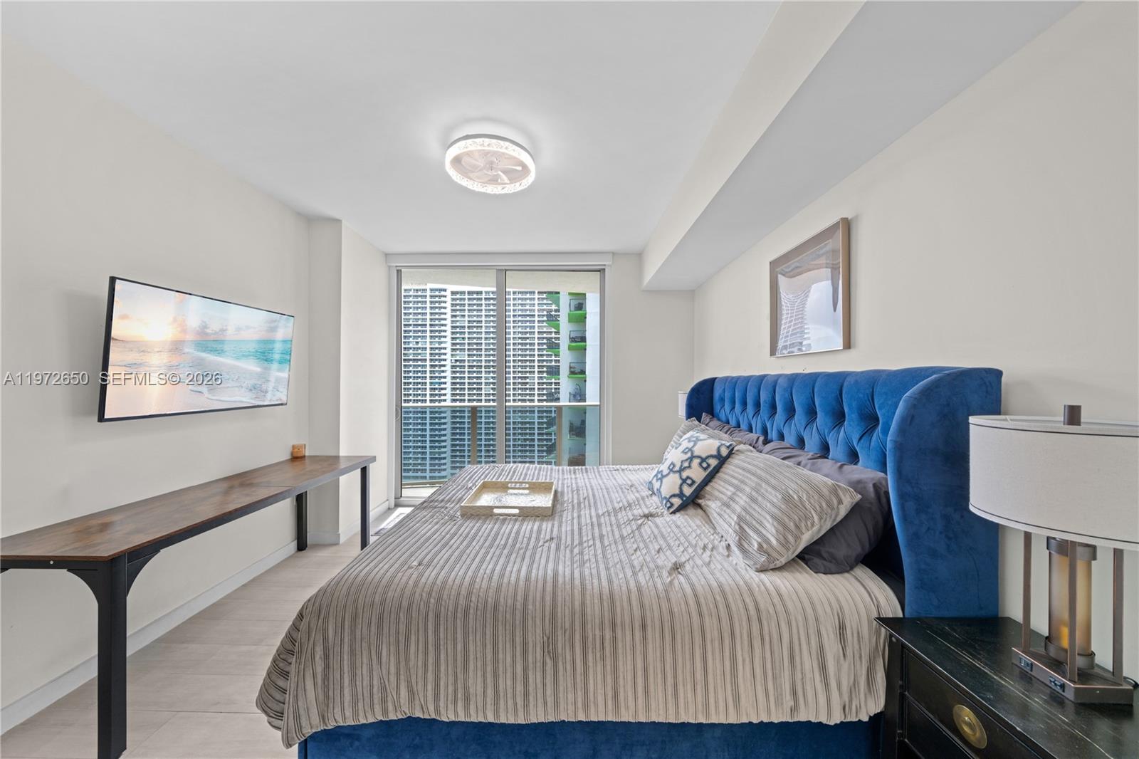 488 Ne 18th St 2112 Property Photo 22