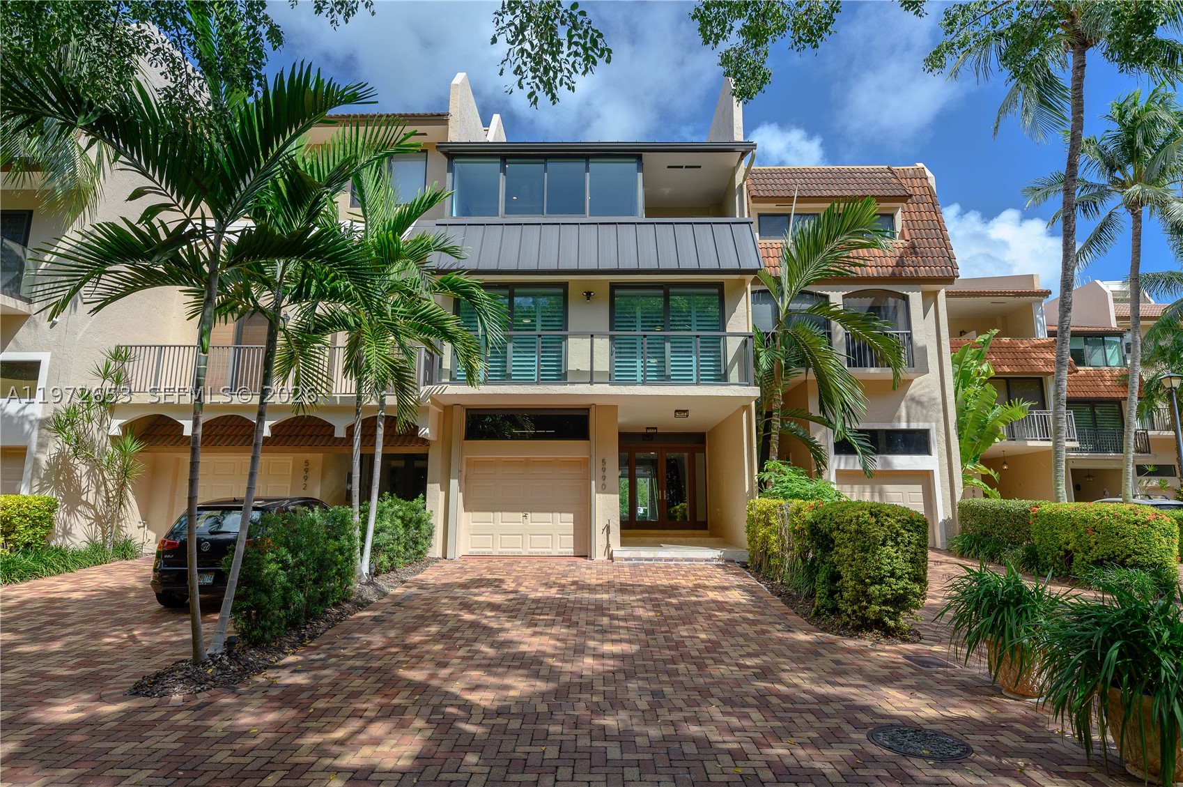 5990 Paradise Point Dr Property Photo 1