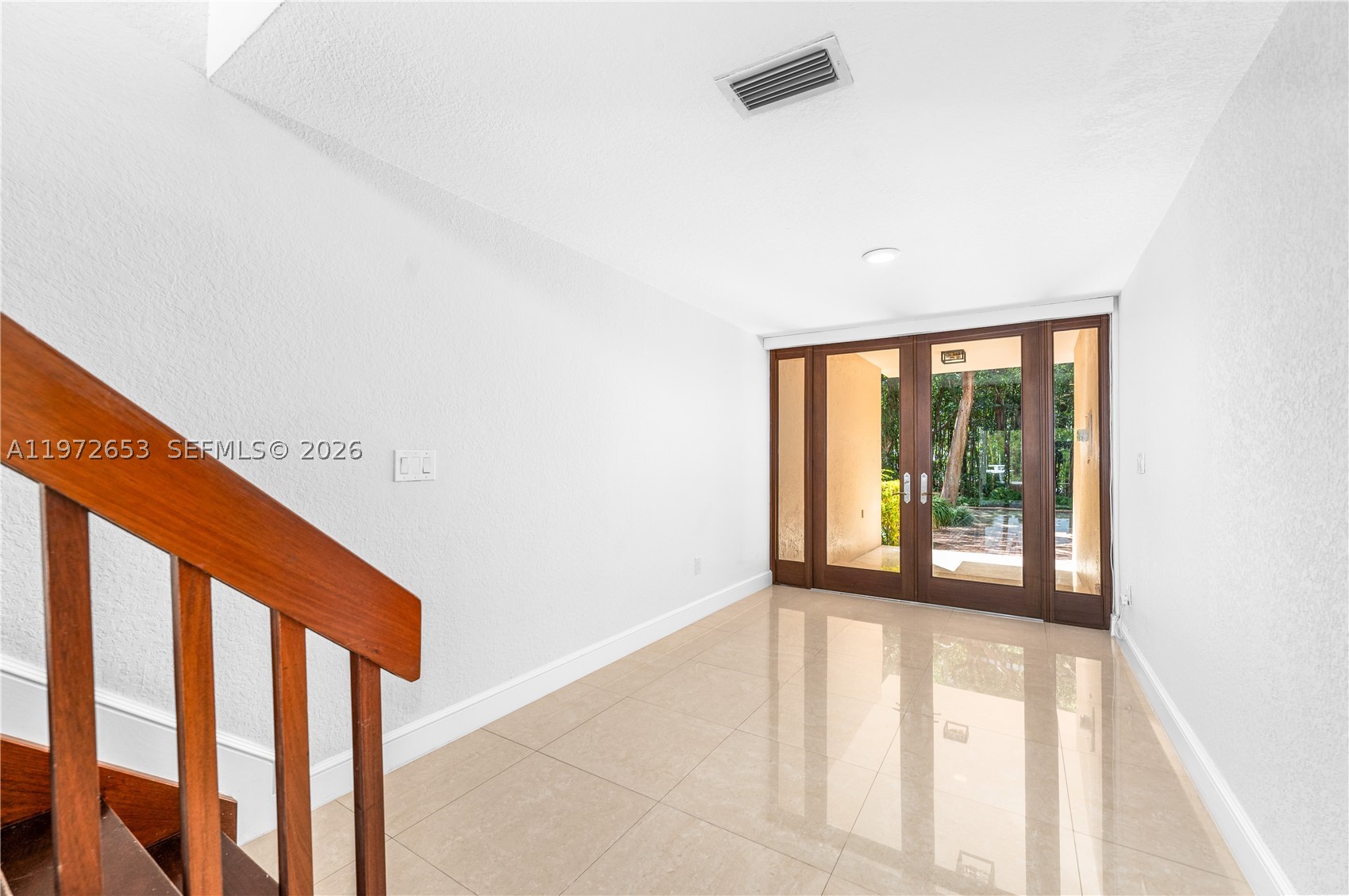 5990 Paradise Point Dr Property Photo 13