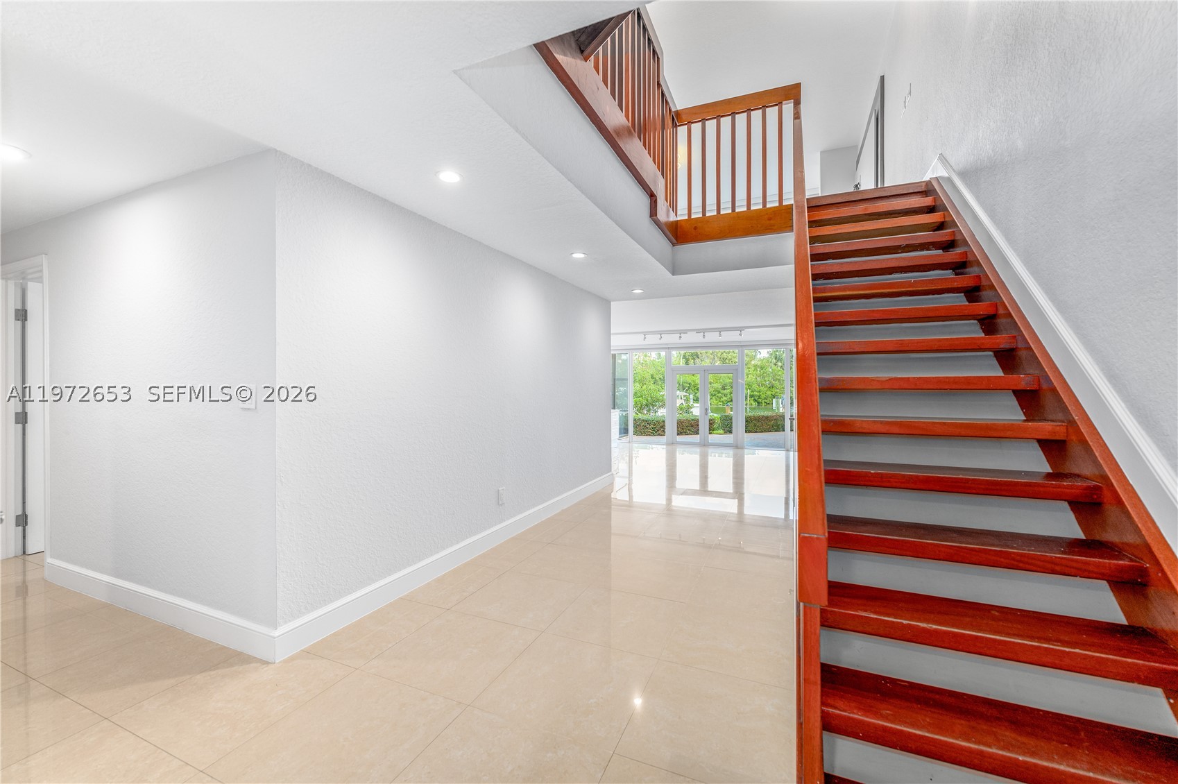 5990 Paradise Point Dr Property Photo 23