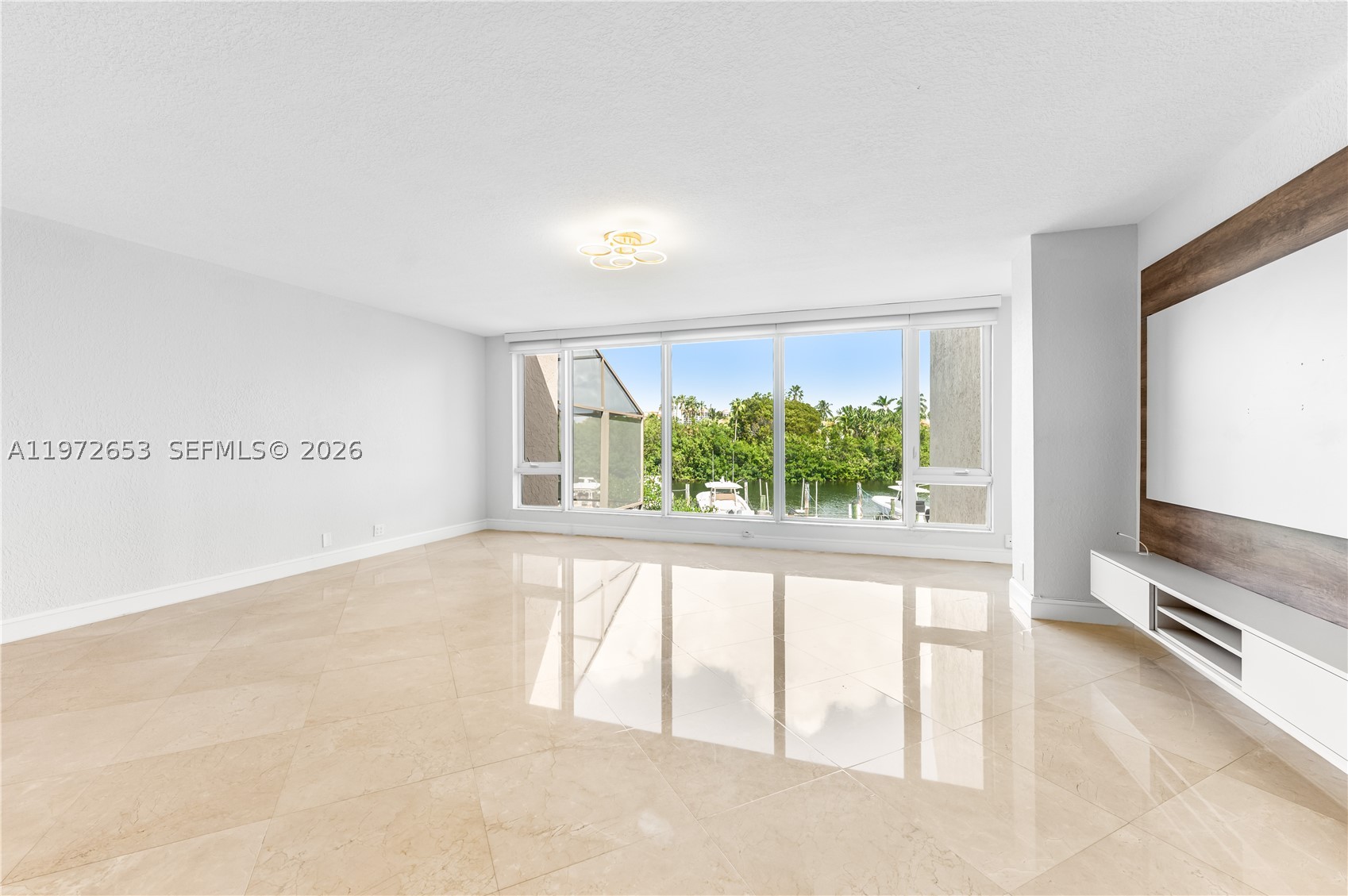 5990 Paradise Point Dr Property Photo 31