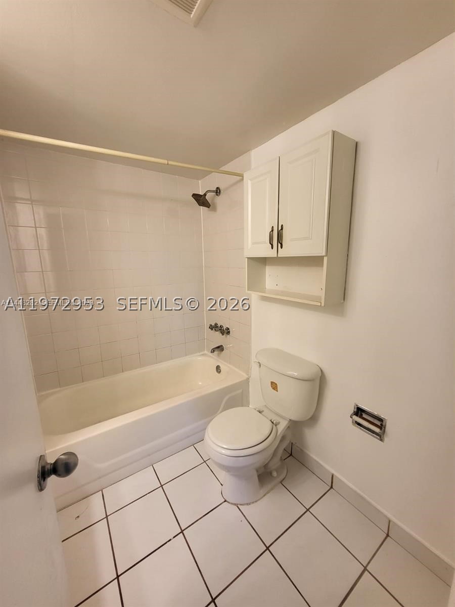 455 S Pine Island Rd 410c Property Photo 25