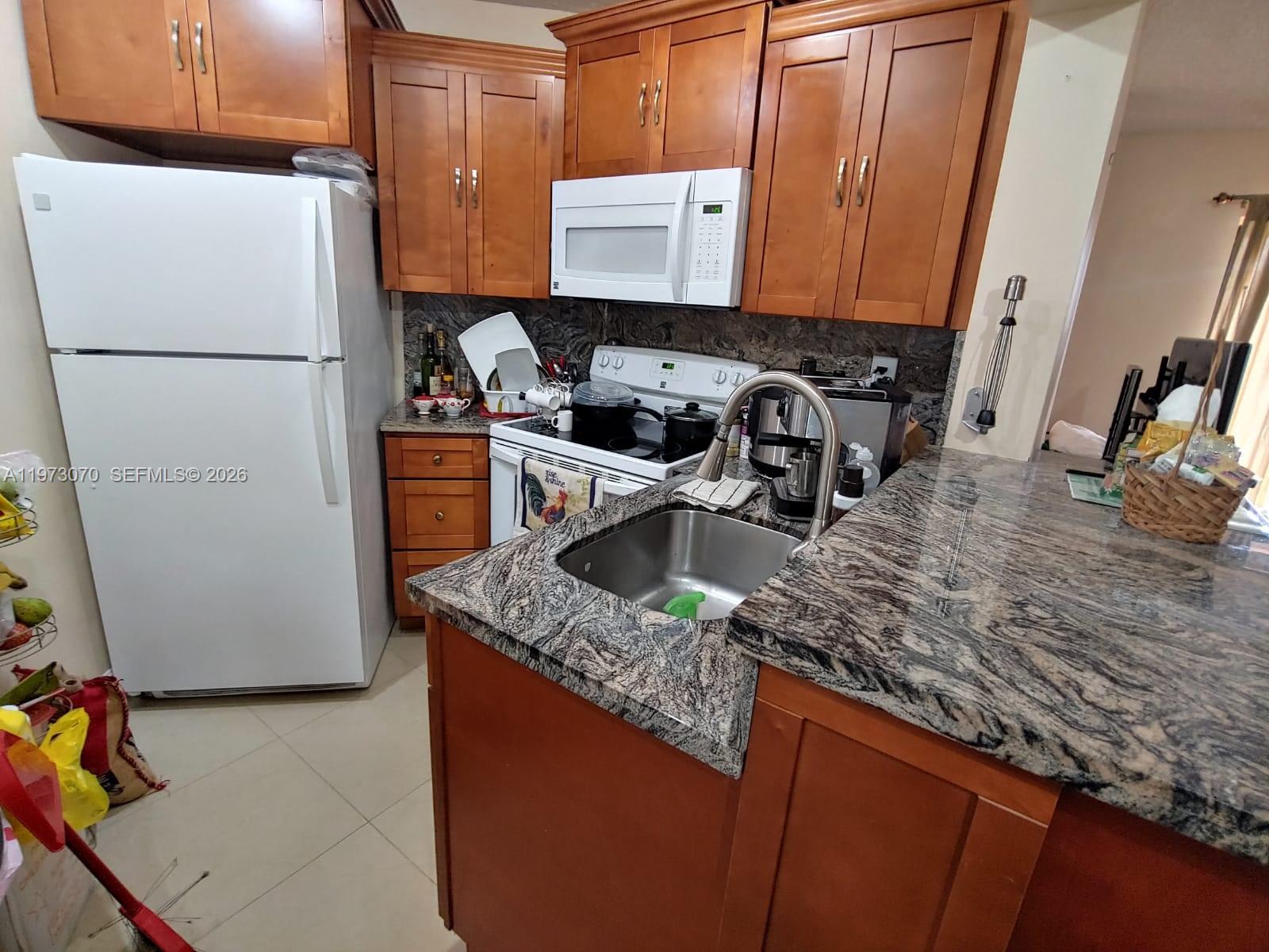 690 W Park Dr 2-204 Property Photo 8