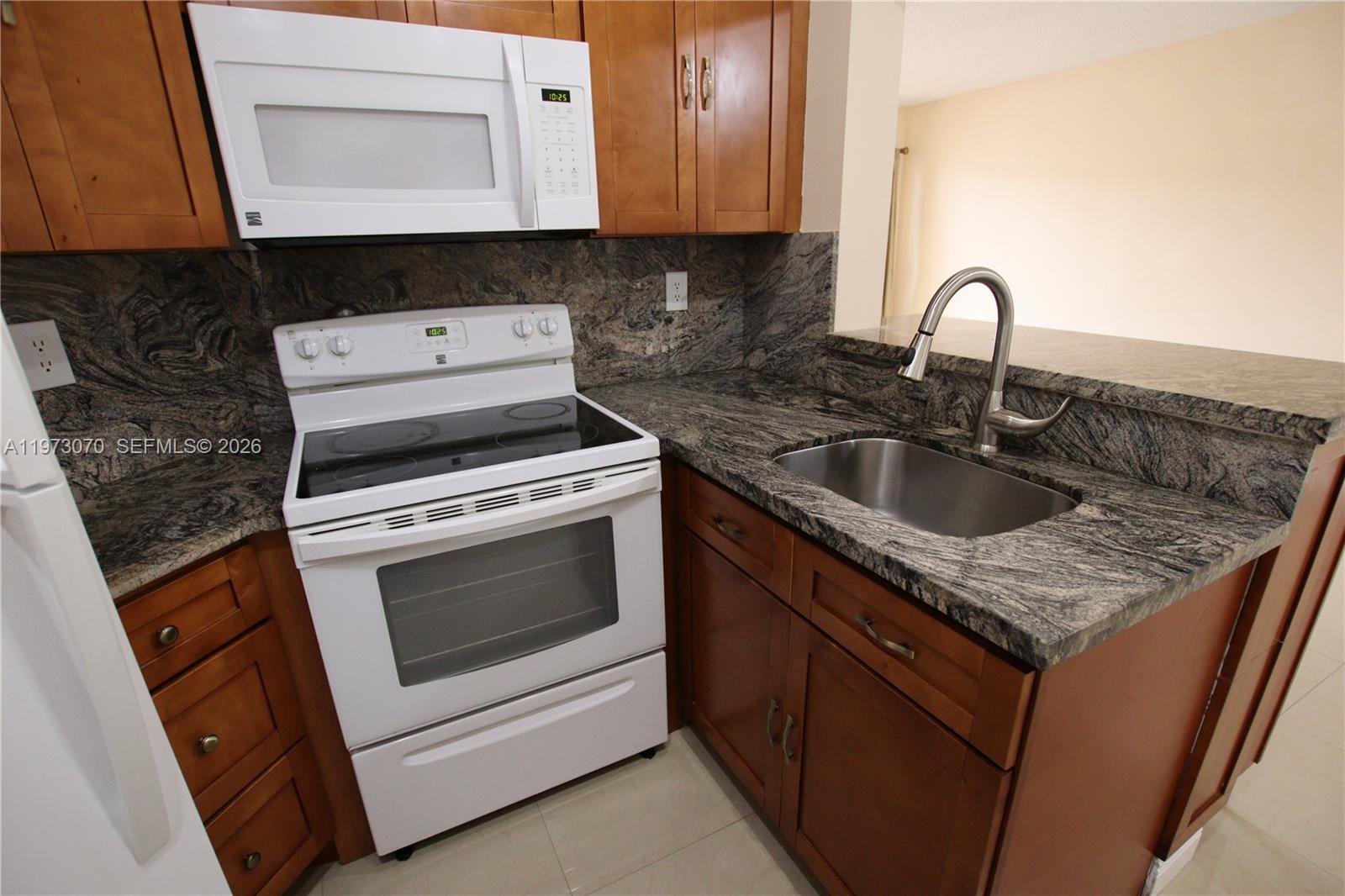 690 W Park Dr 2-204 Property Photo 13