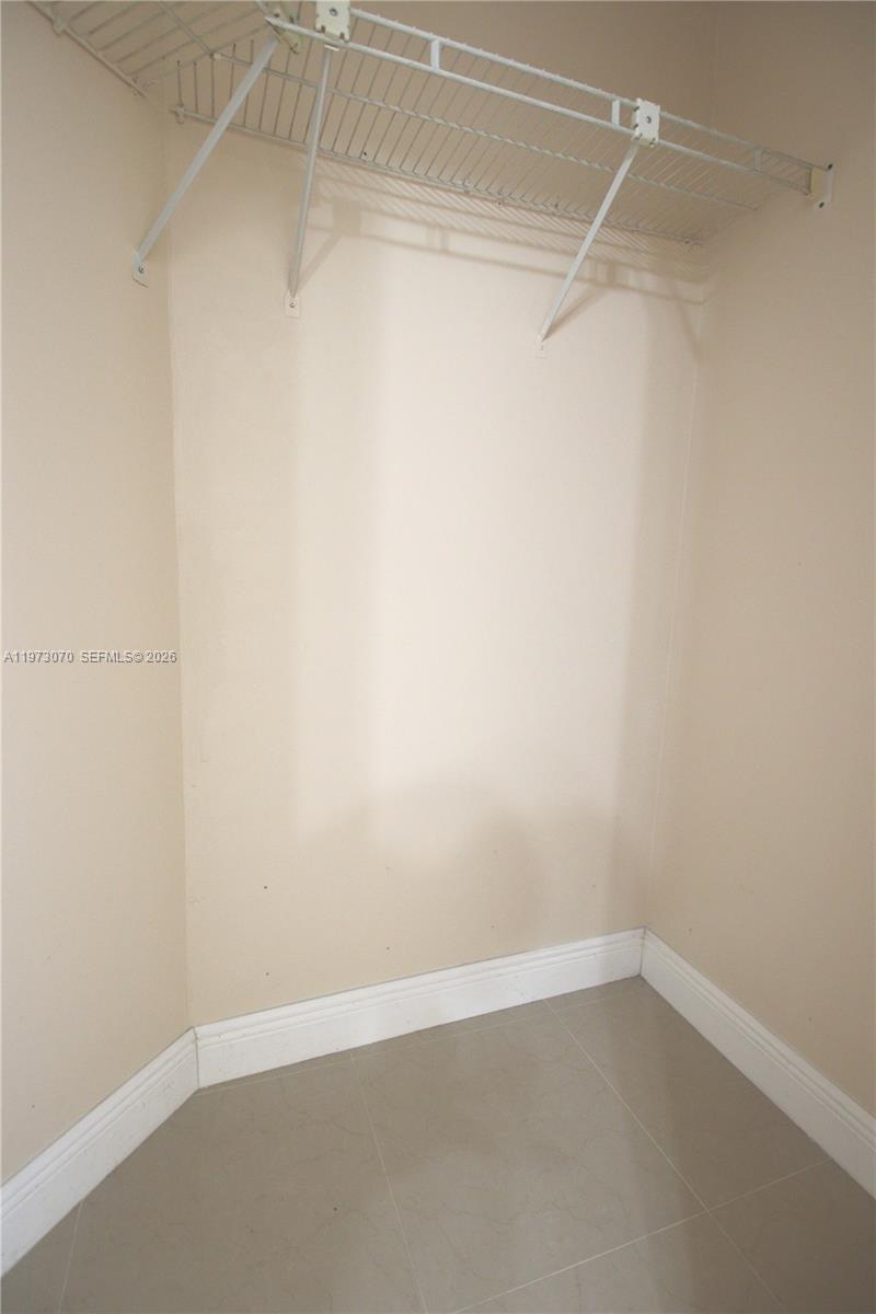 690 W Park Dr 2-204 Property Photo 31