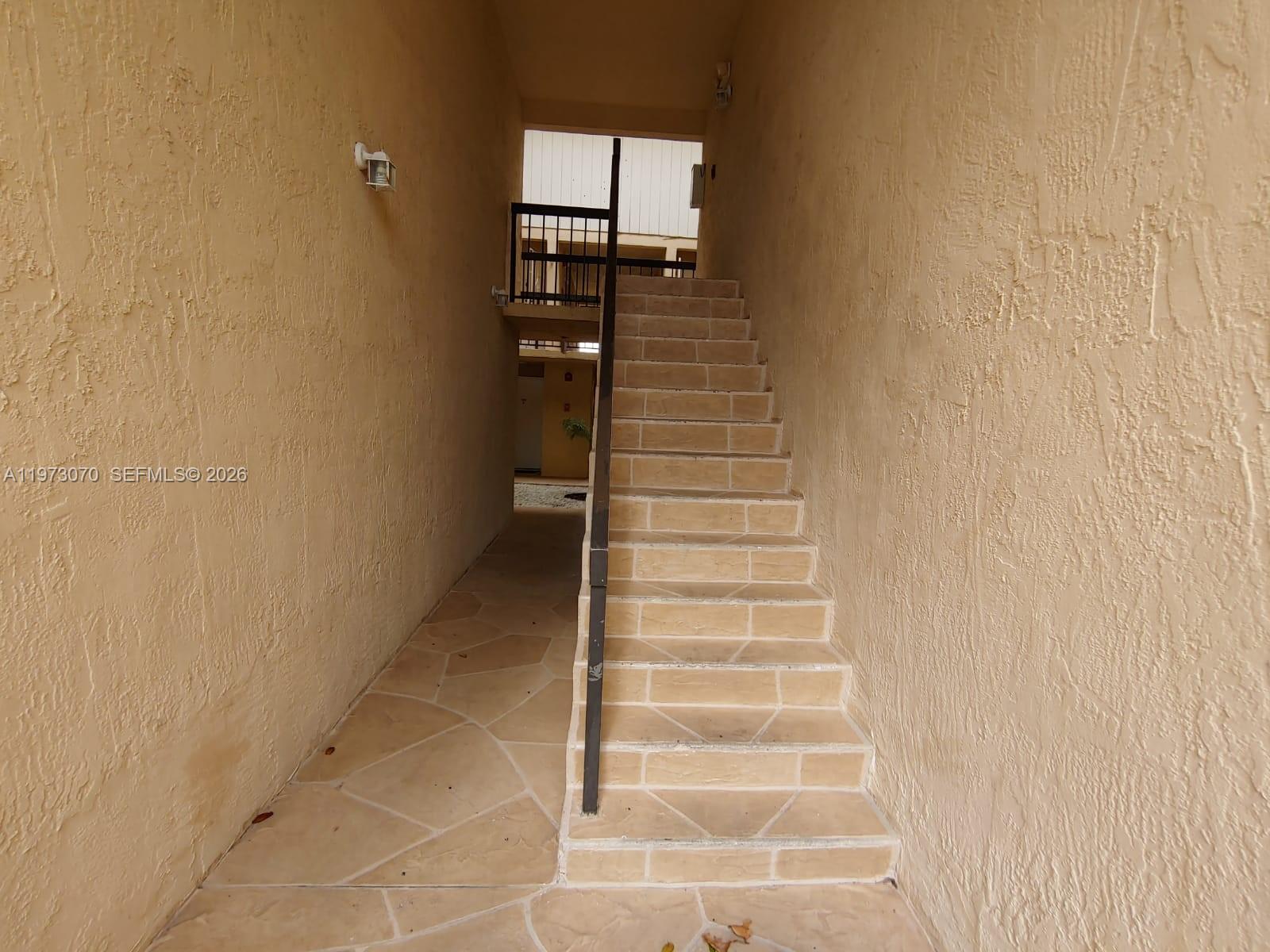 690 W Park Dr 2-204 Property Photo 54