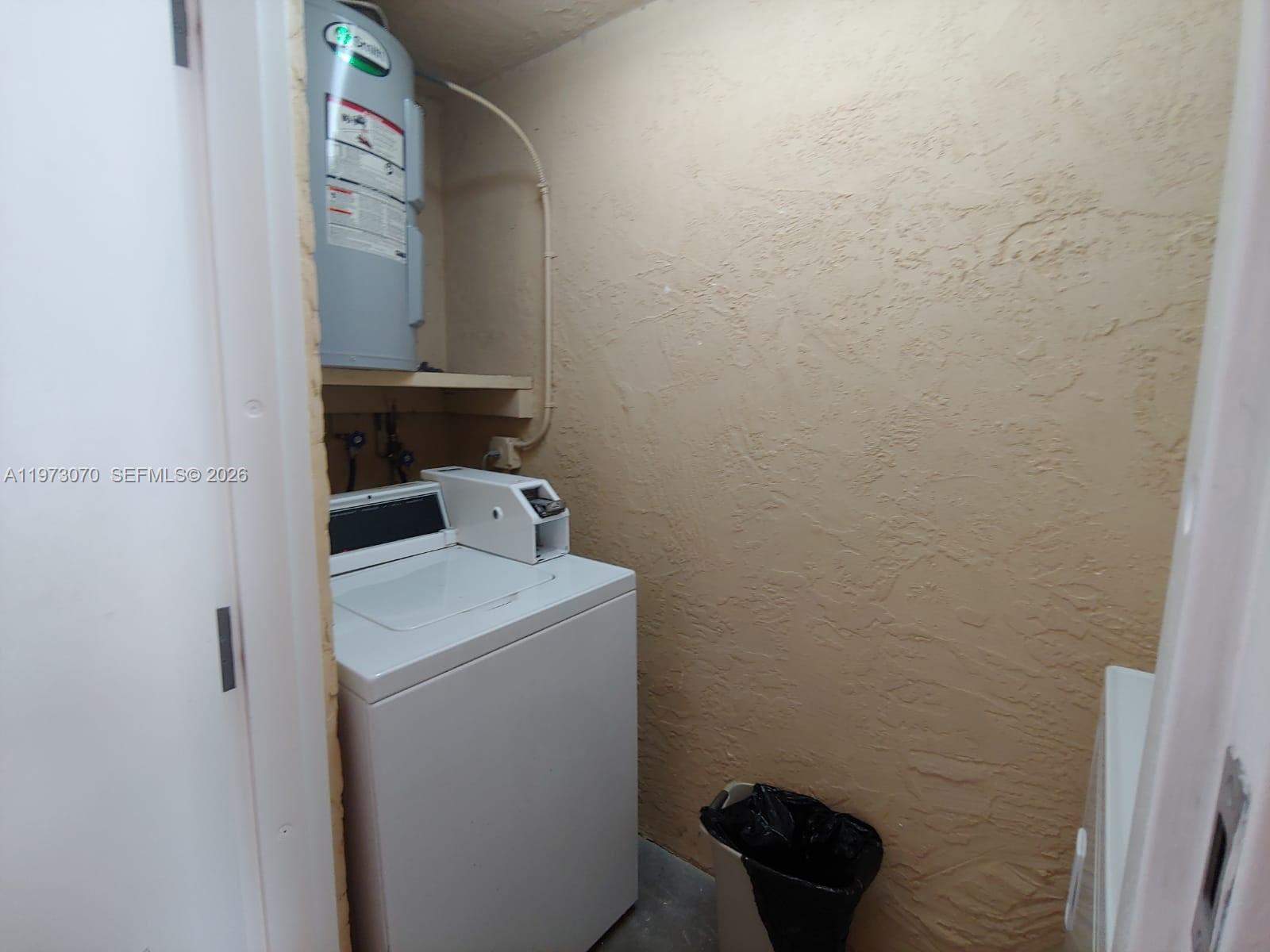 690 W Park Dr 2-204 Property Photo 60
